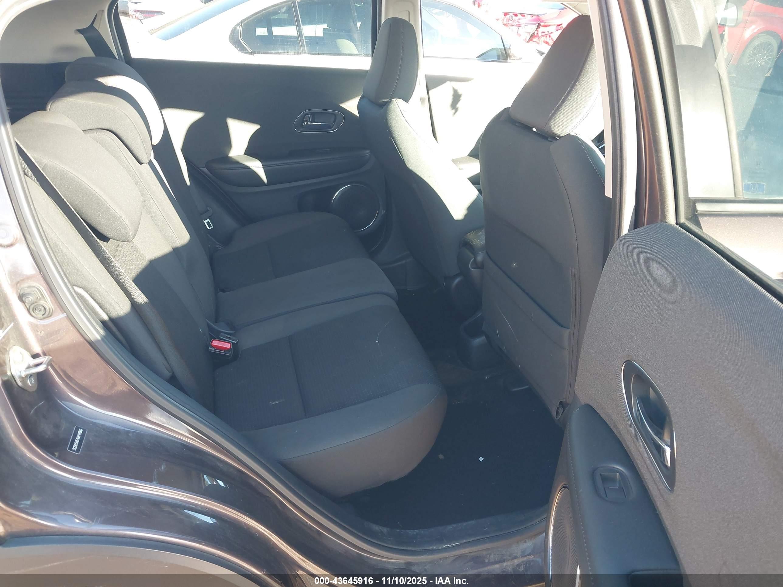 HONDA HR-V image 8