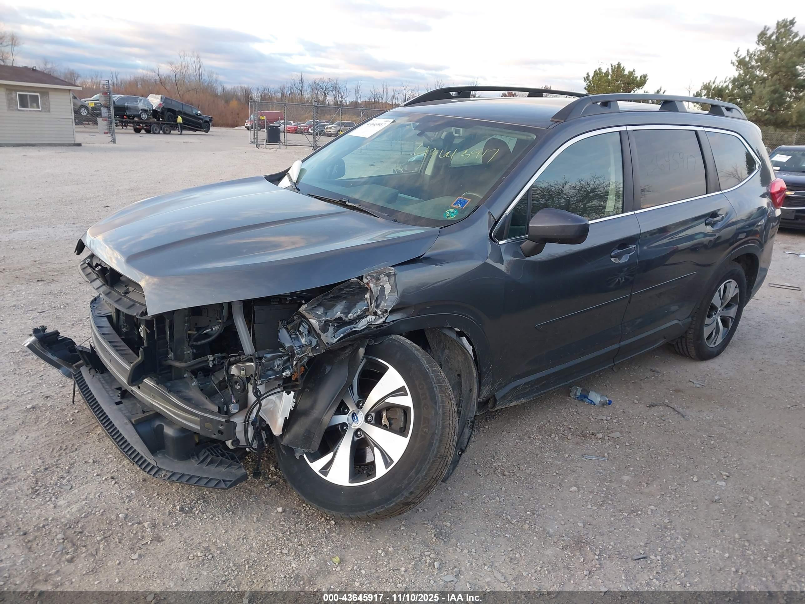 SUBARU ASCENT image 2