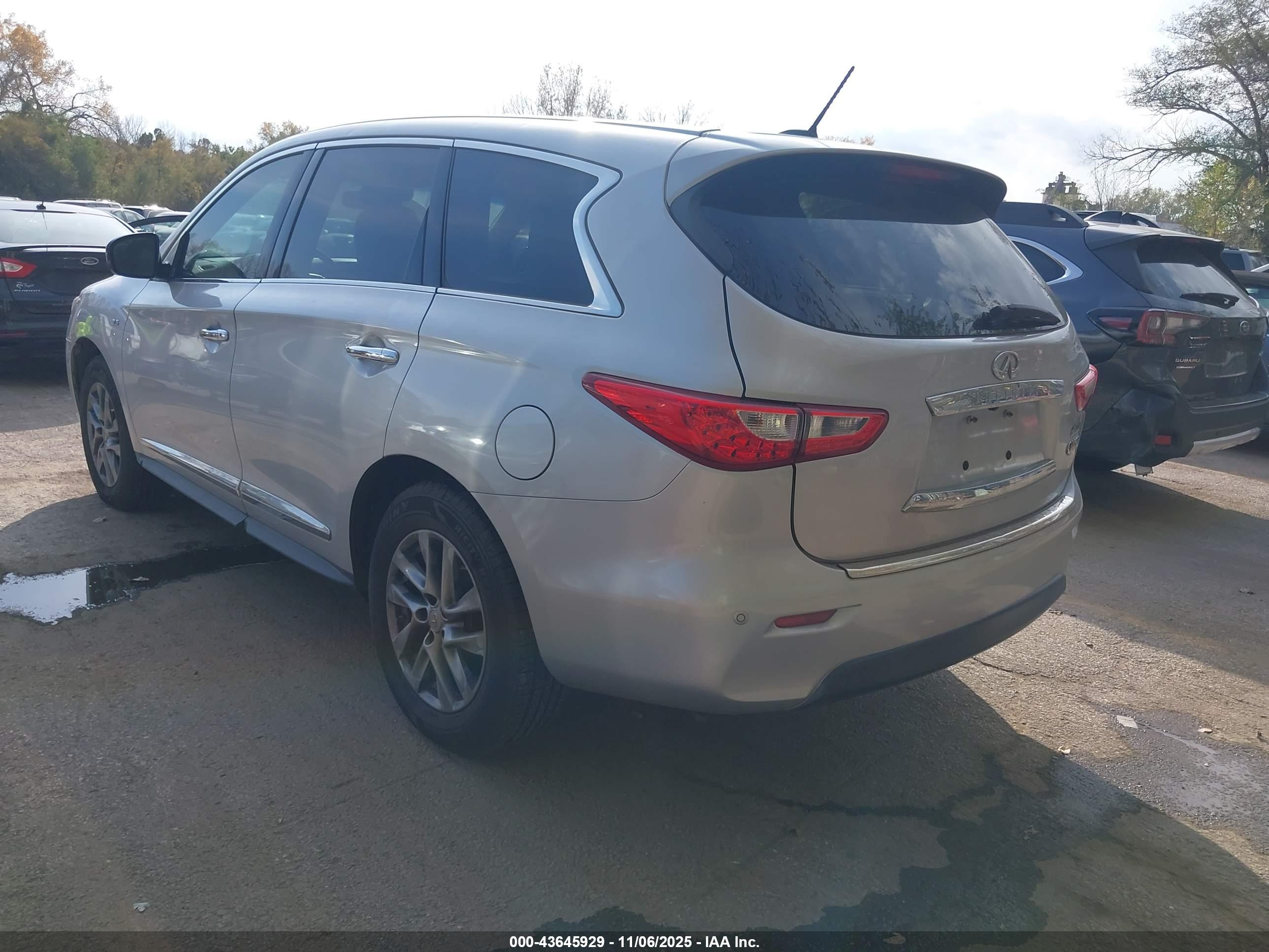 INFINITI QX60 image 3