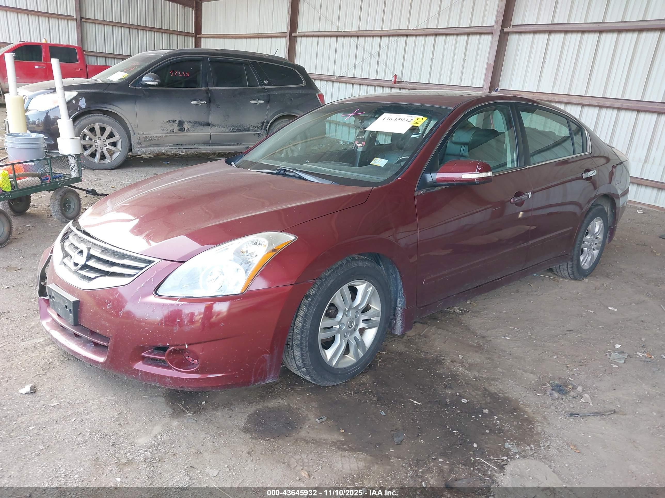 NISSAN ALTIMA image 2
