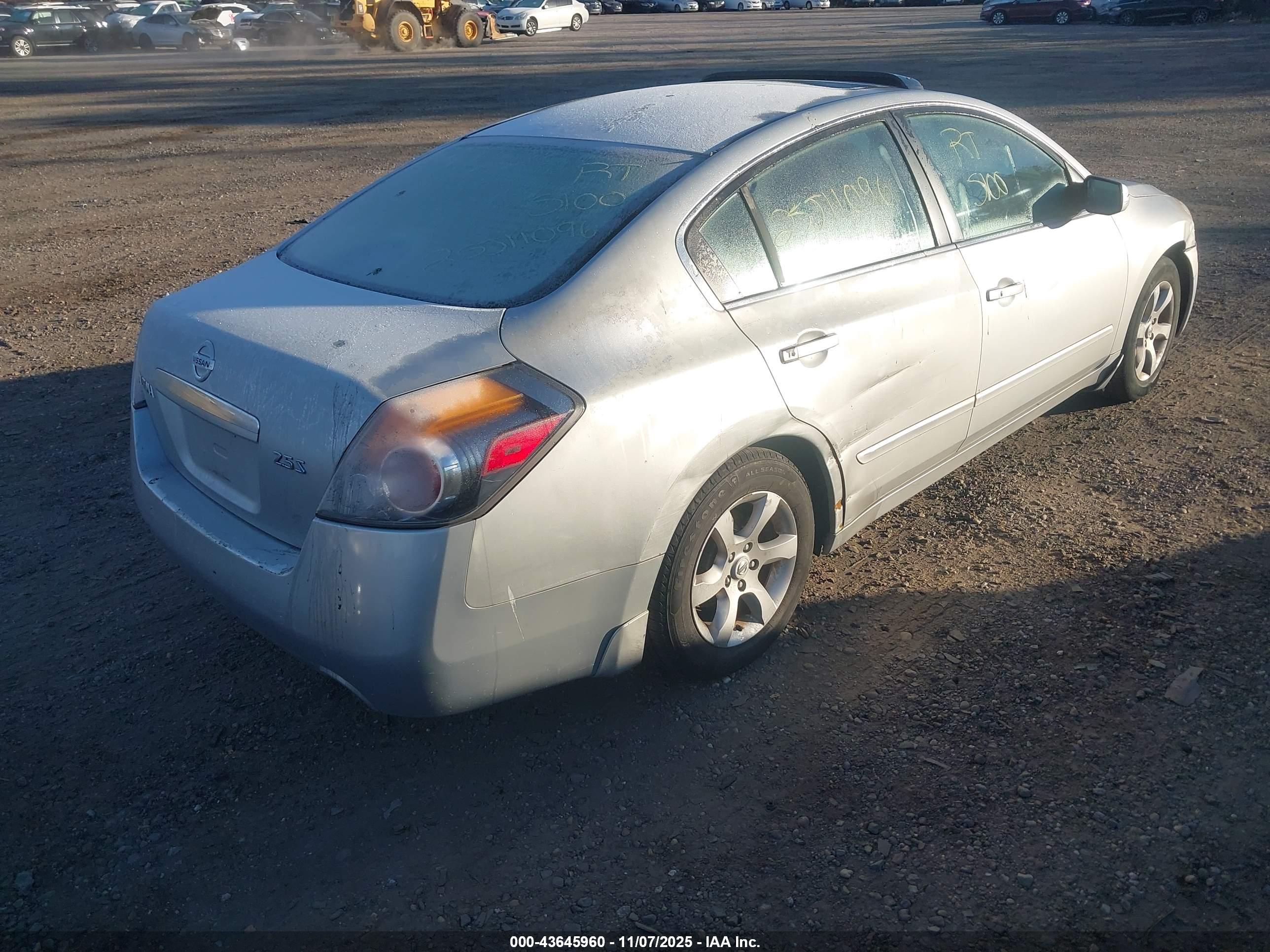 NISSAN ALTIMA image 4