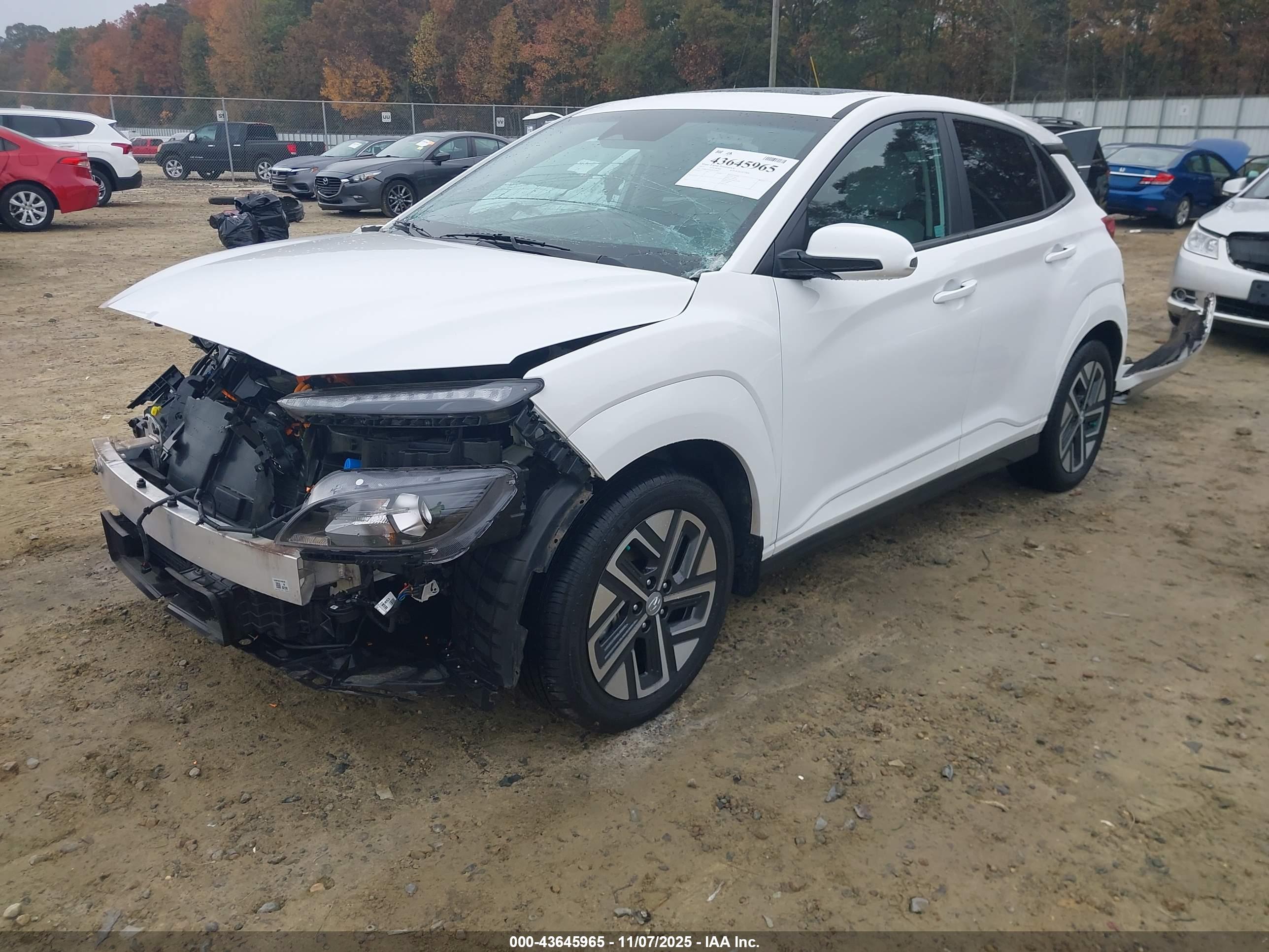 HYUNDAI KONA image 2