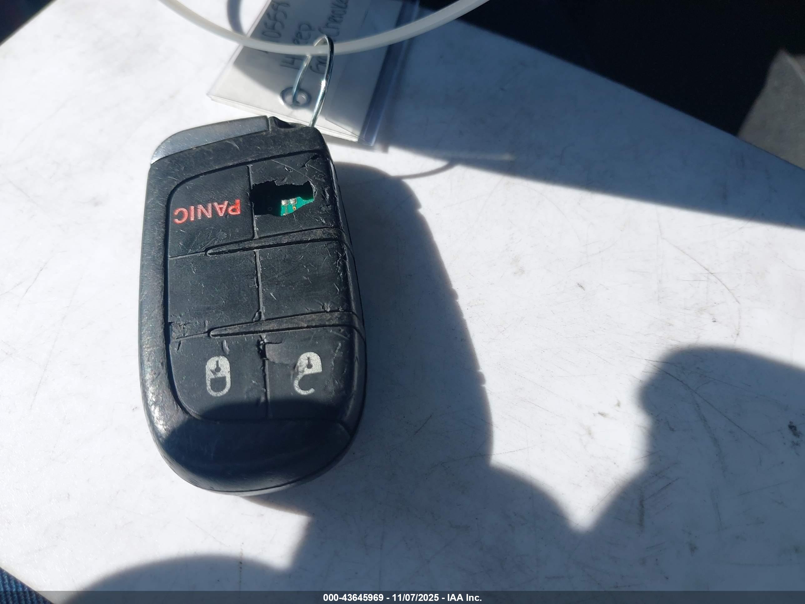 JEEP GRAND image 11
