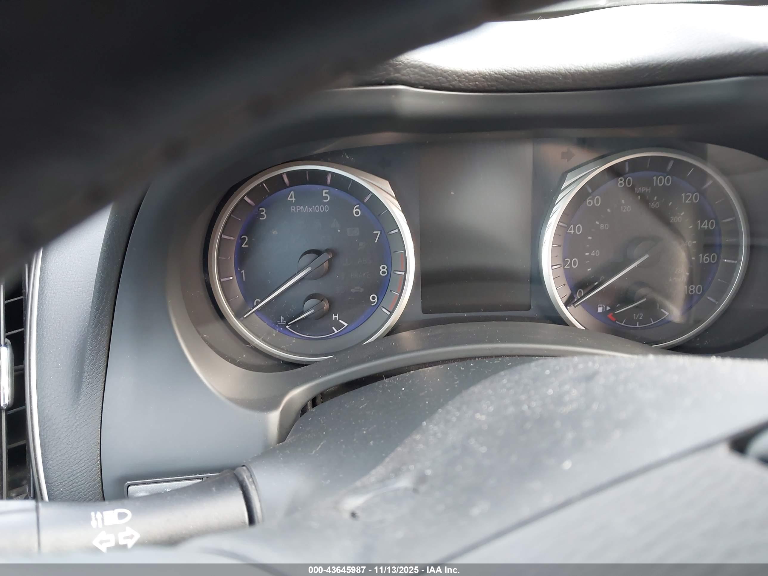 INFINITI Q50 image 7