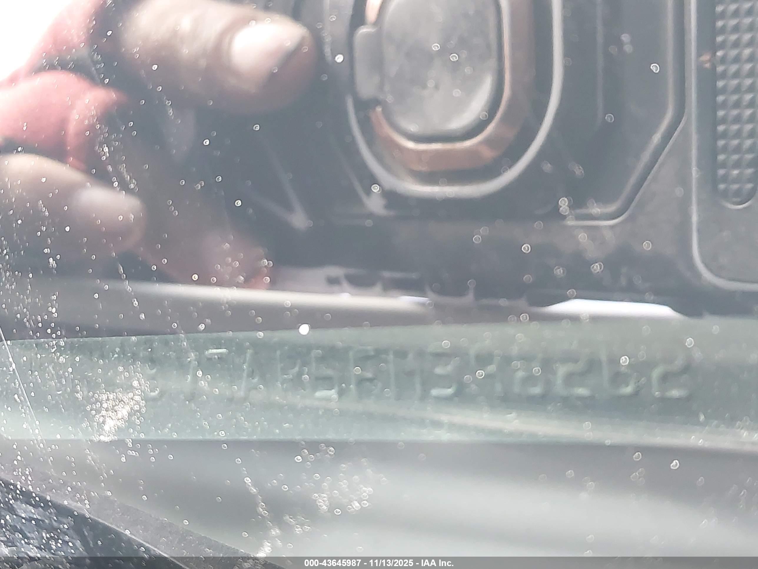 INFINITI Q50 image 9