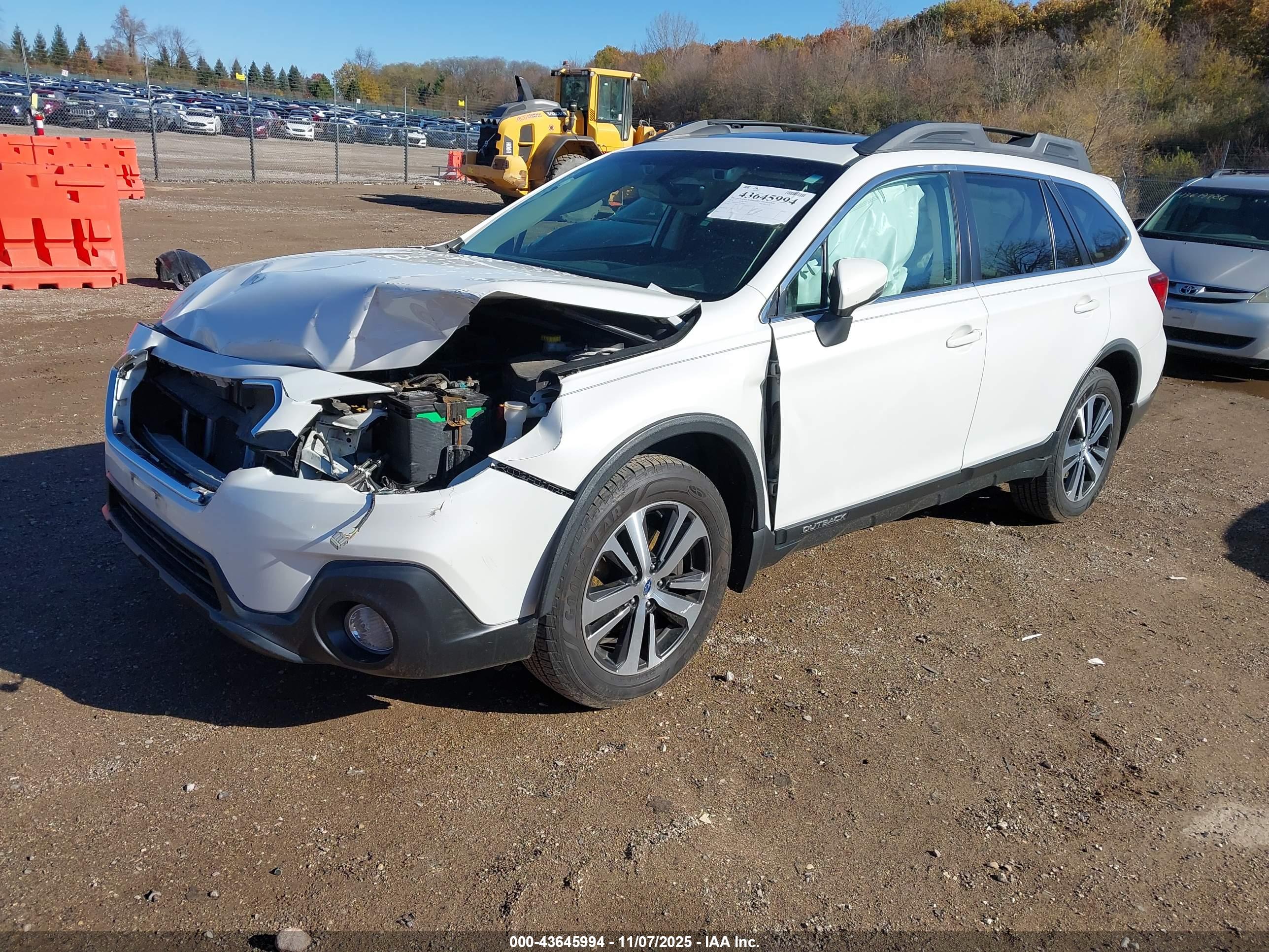 SUBARU OUTBACK image 2