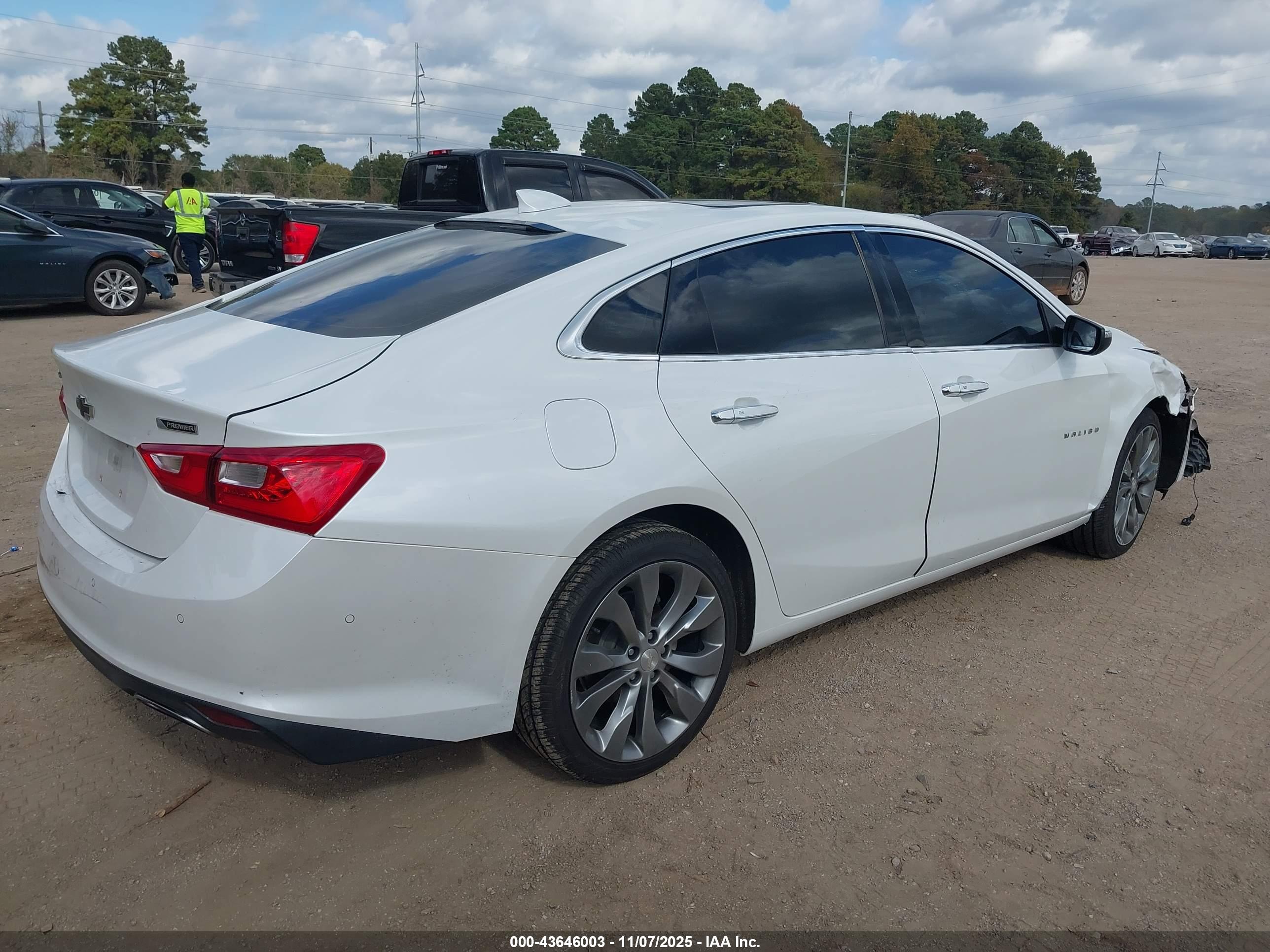 CHEVROLET MALIBU image 4