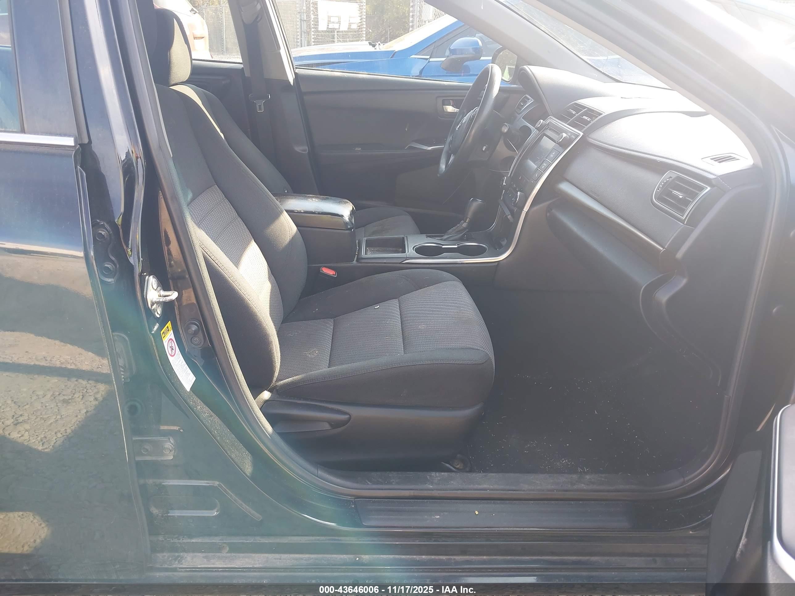 TOYOTA CAMRY image 5