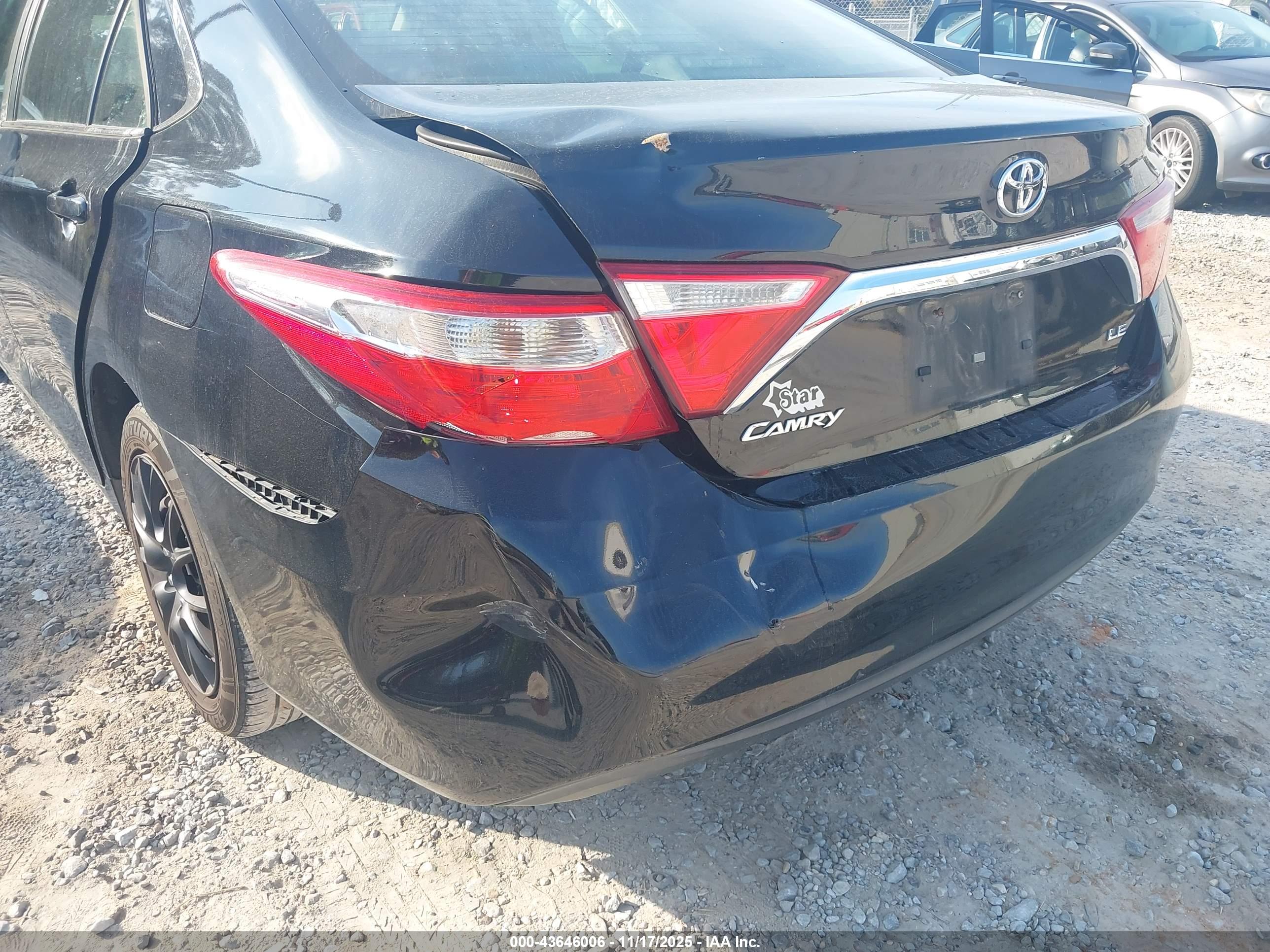 TOYOTA CAMRY image 6