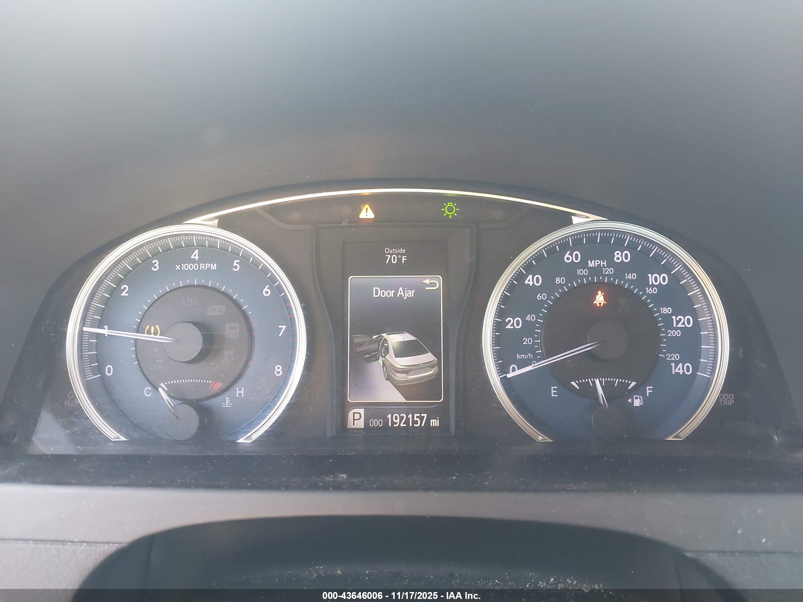 TOYOTA CAMRY image 7