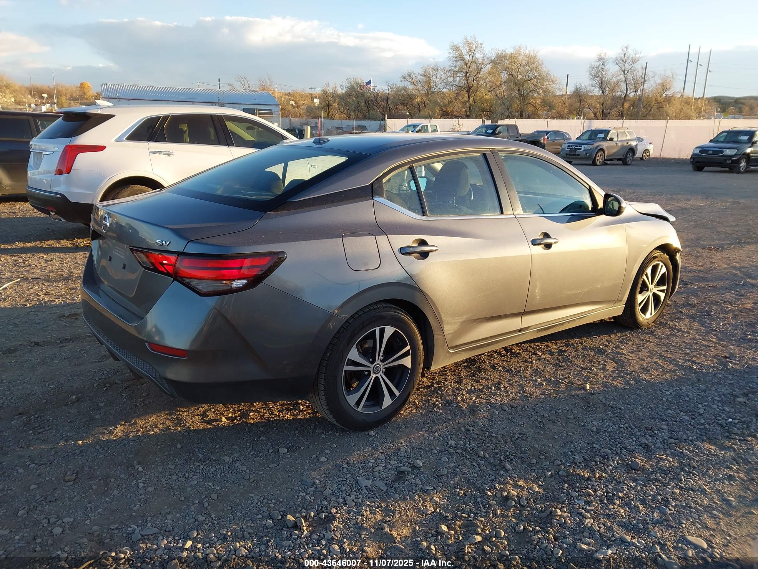 NISSAN SENTRA image 4