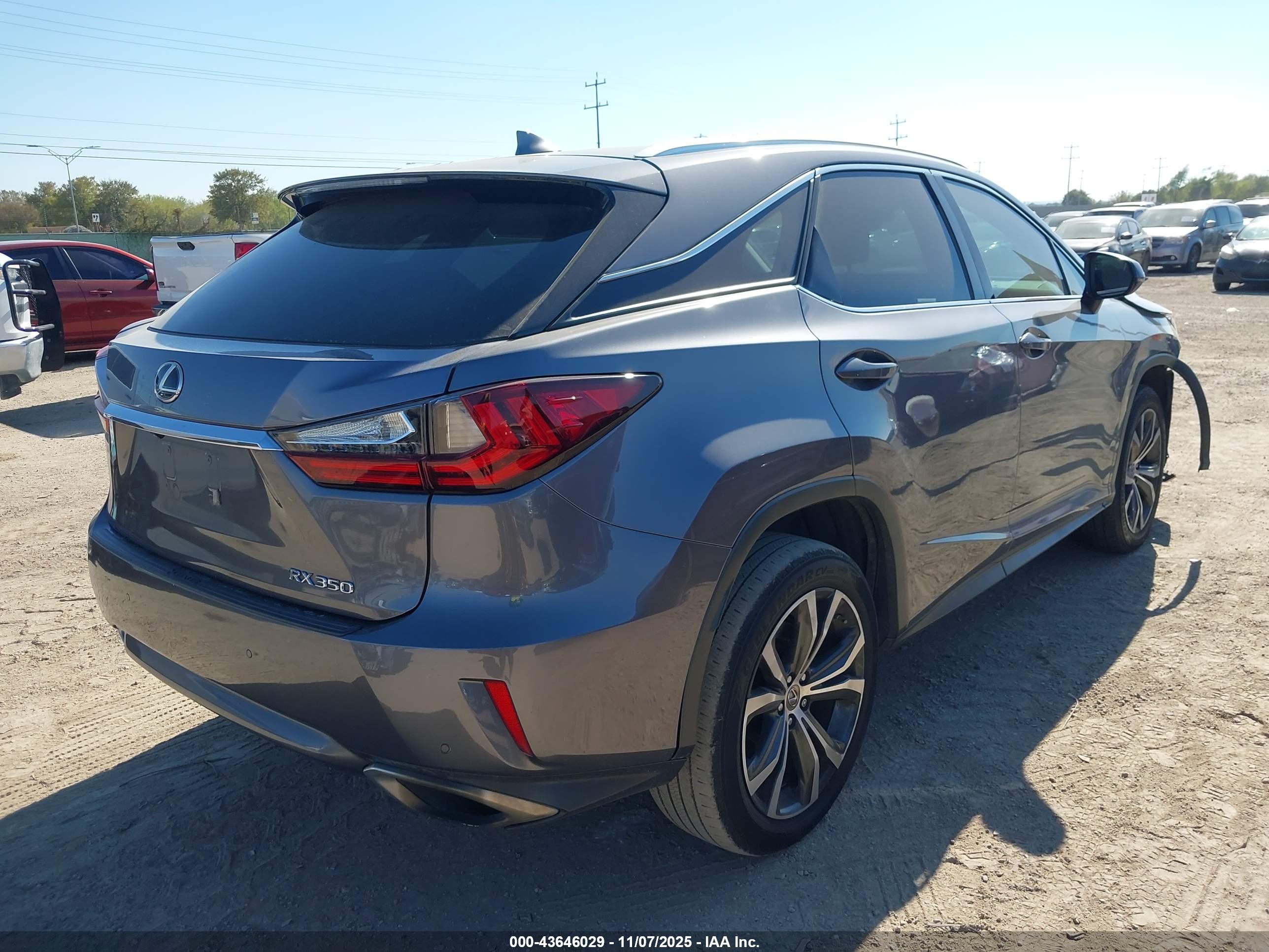 LEXUS RX image 4