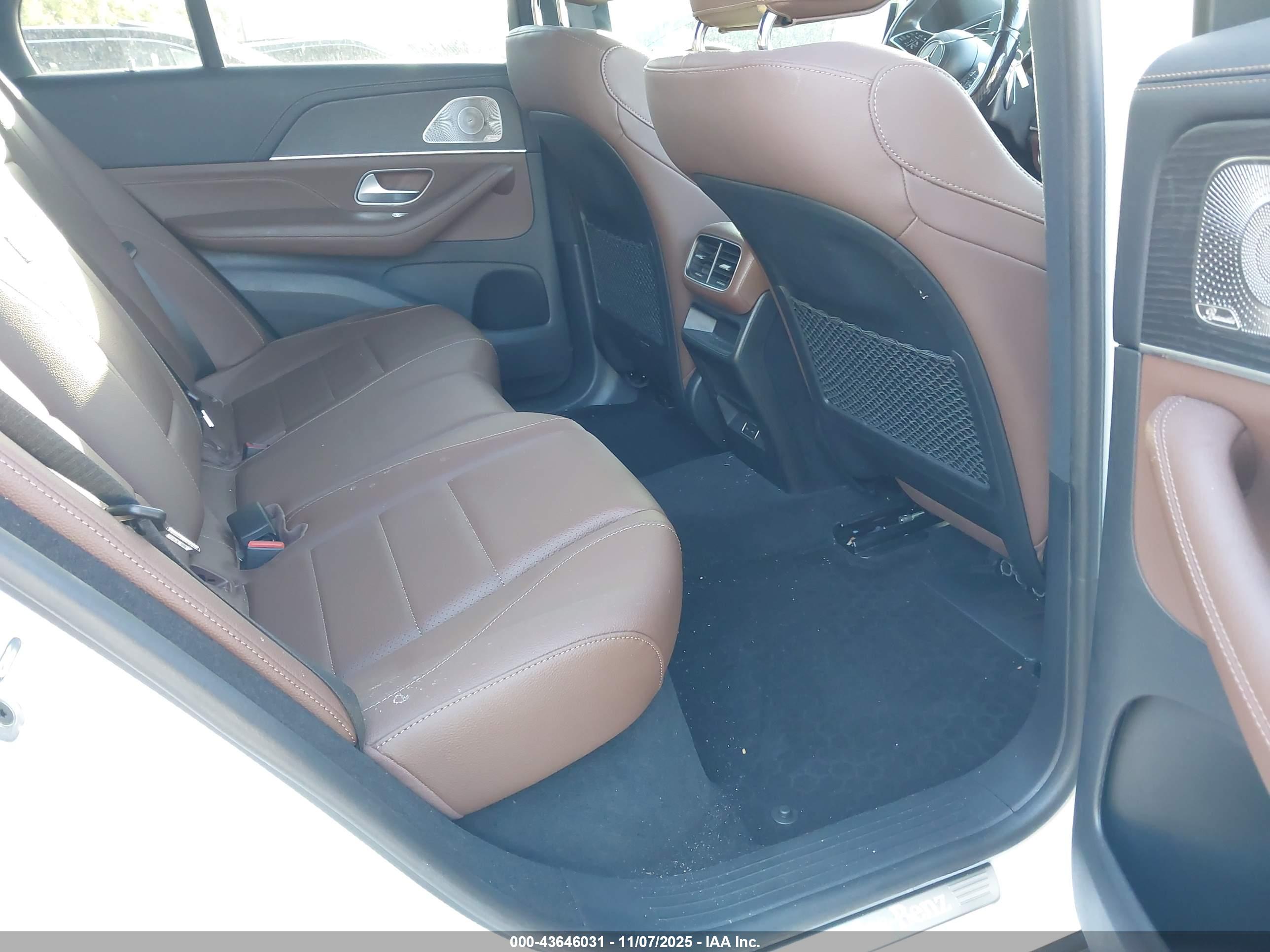 MERCEDES-BENZ GLE image 8