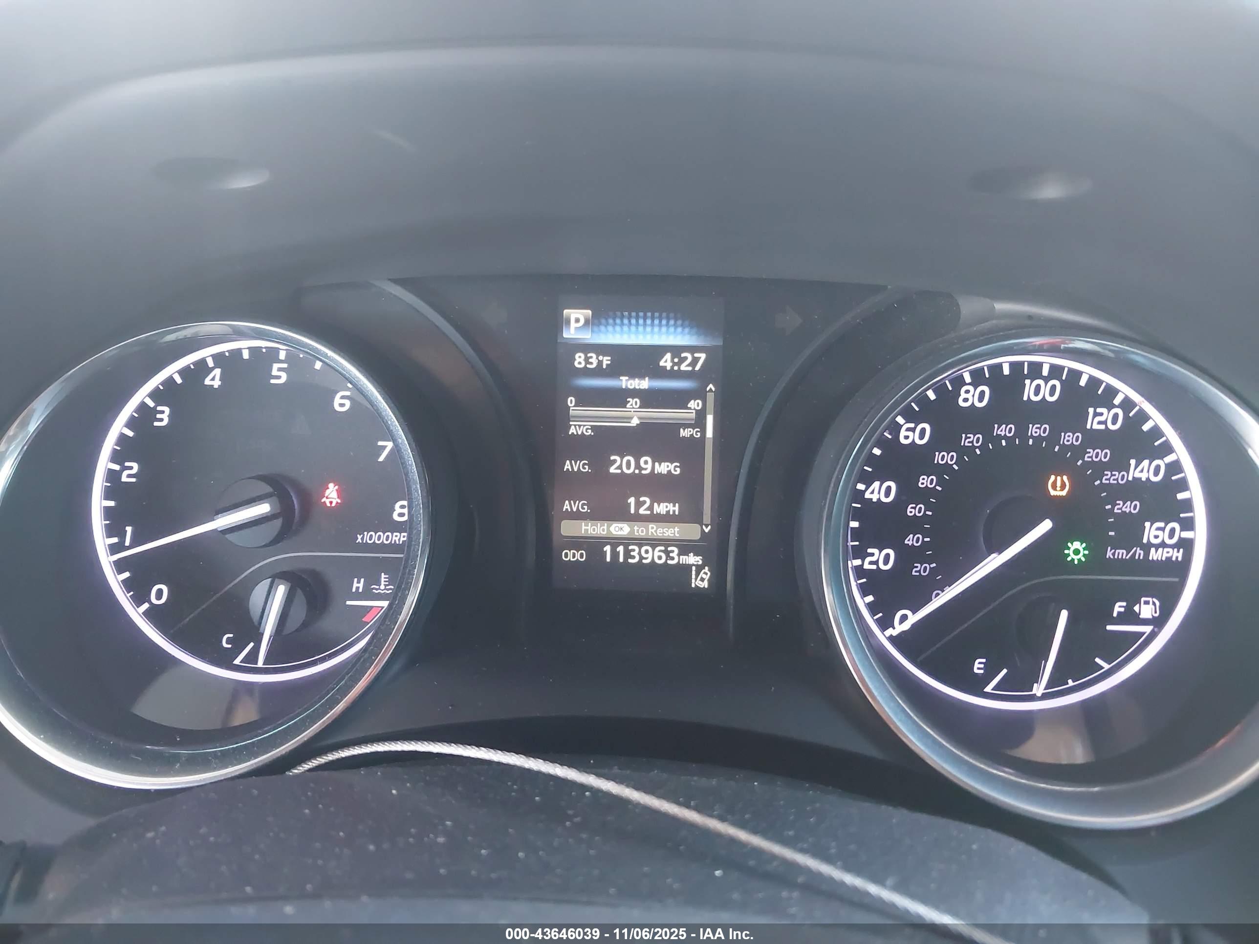 TOYOTA CAMRY image 7