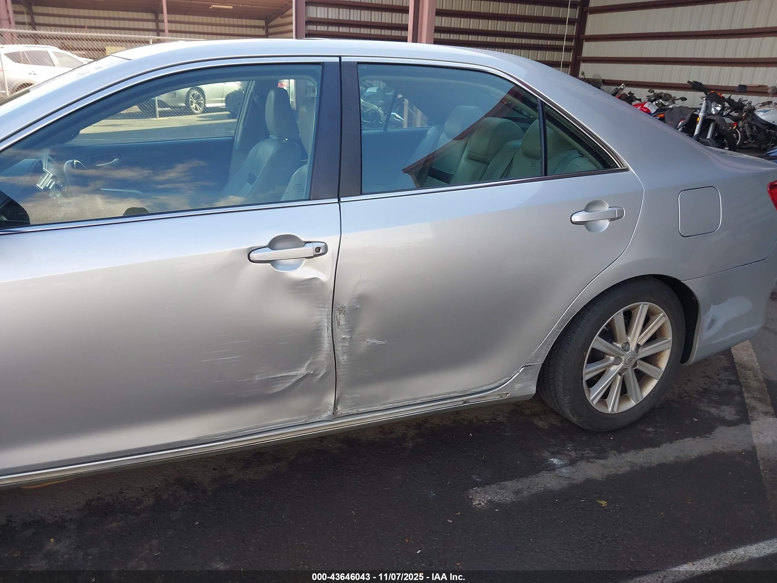 TOYOTA CAMRY image 6