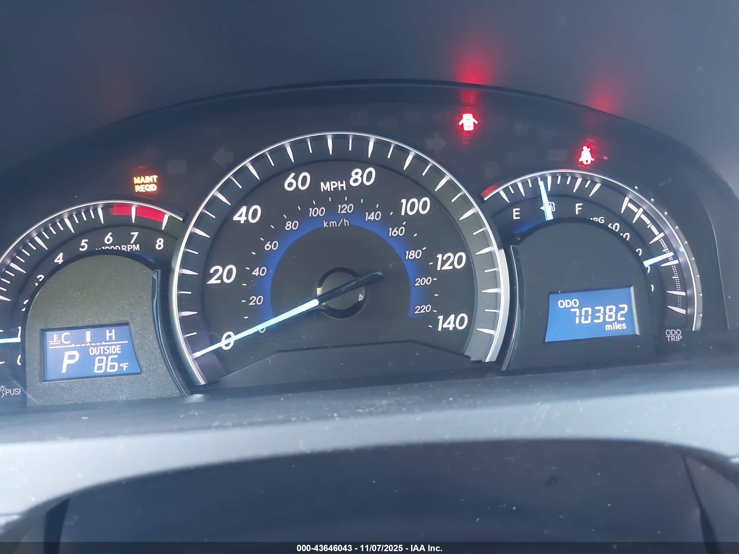 TOYOTA CAMRY image 7