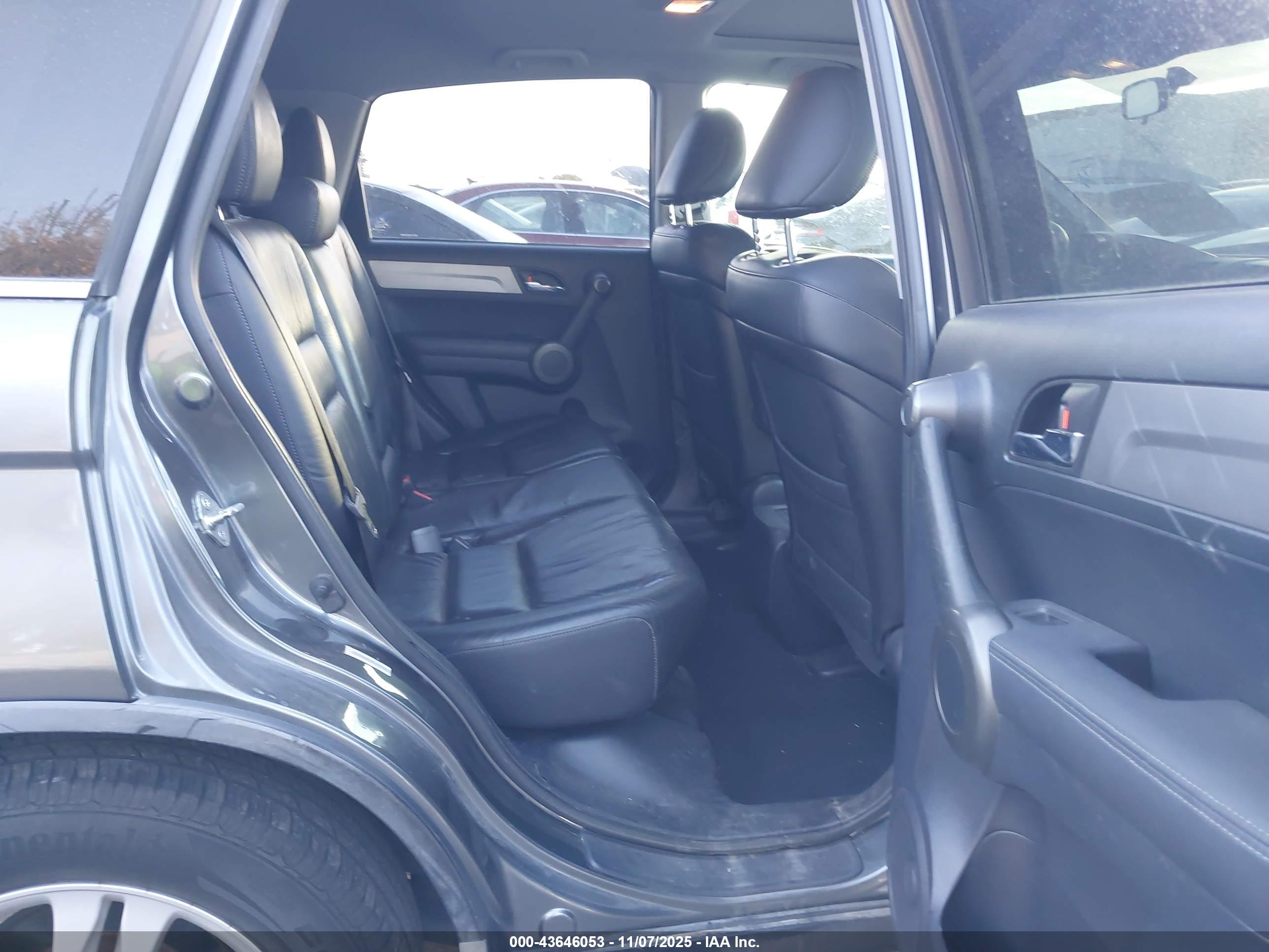 HONDA CR-V image 8