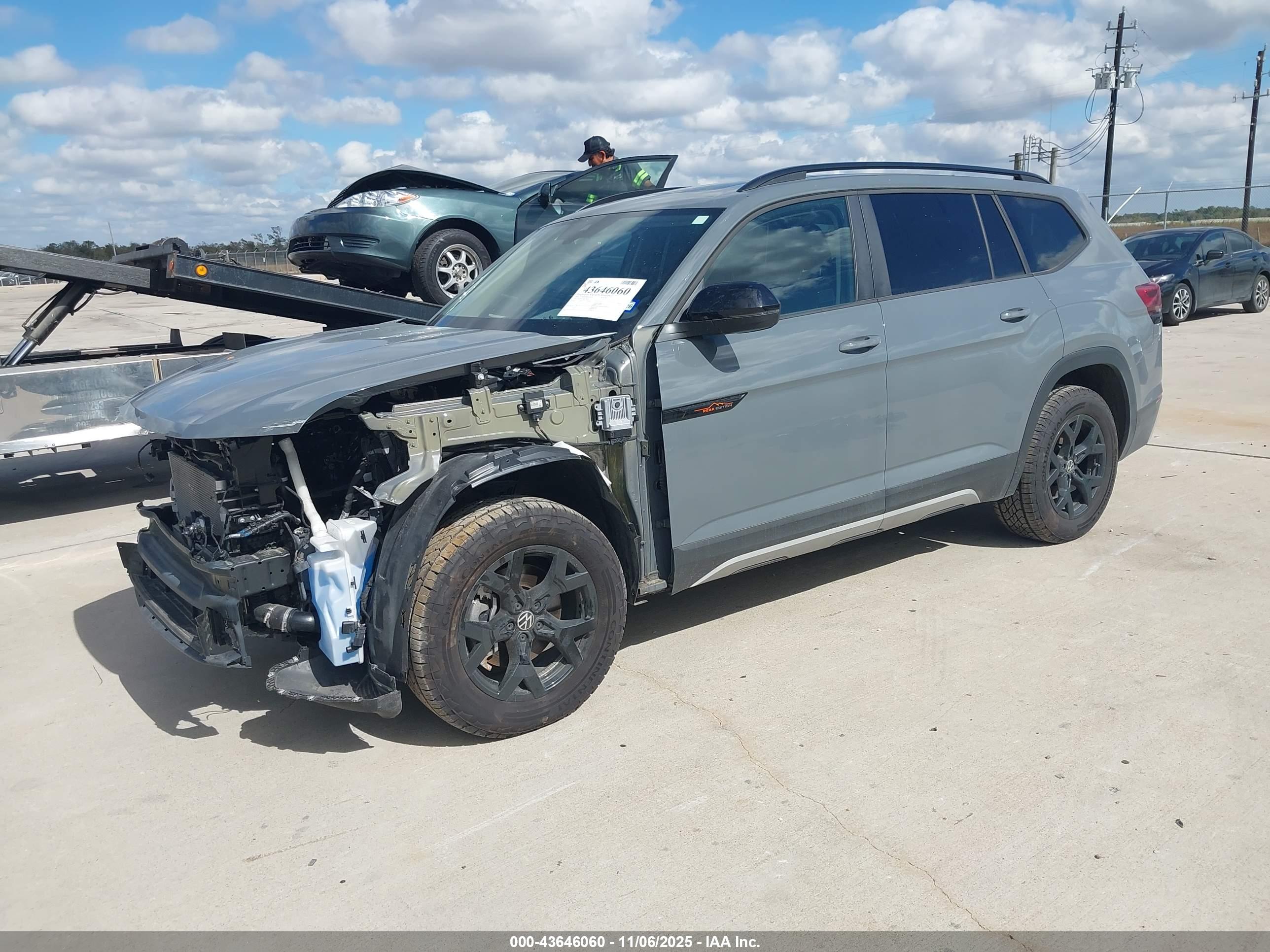 VOLKSWAGEN ATLAS image 2