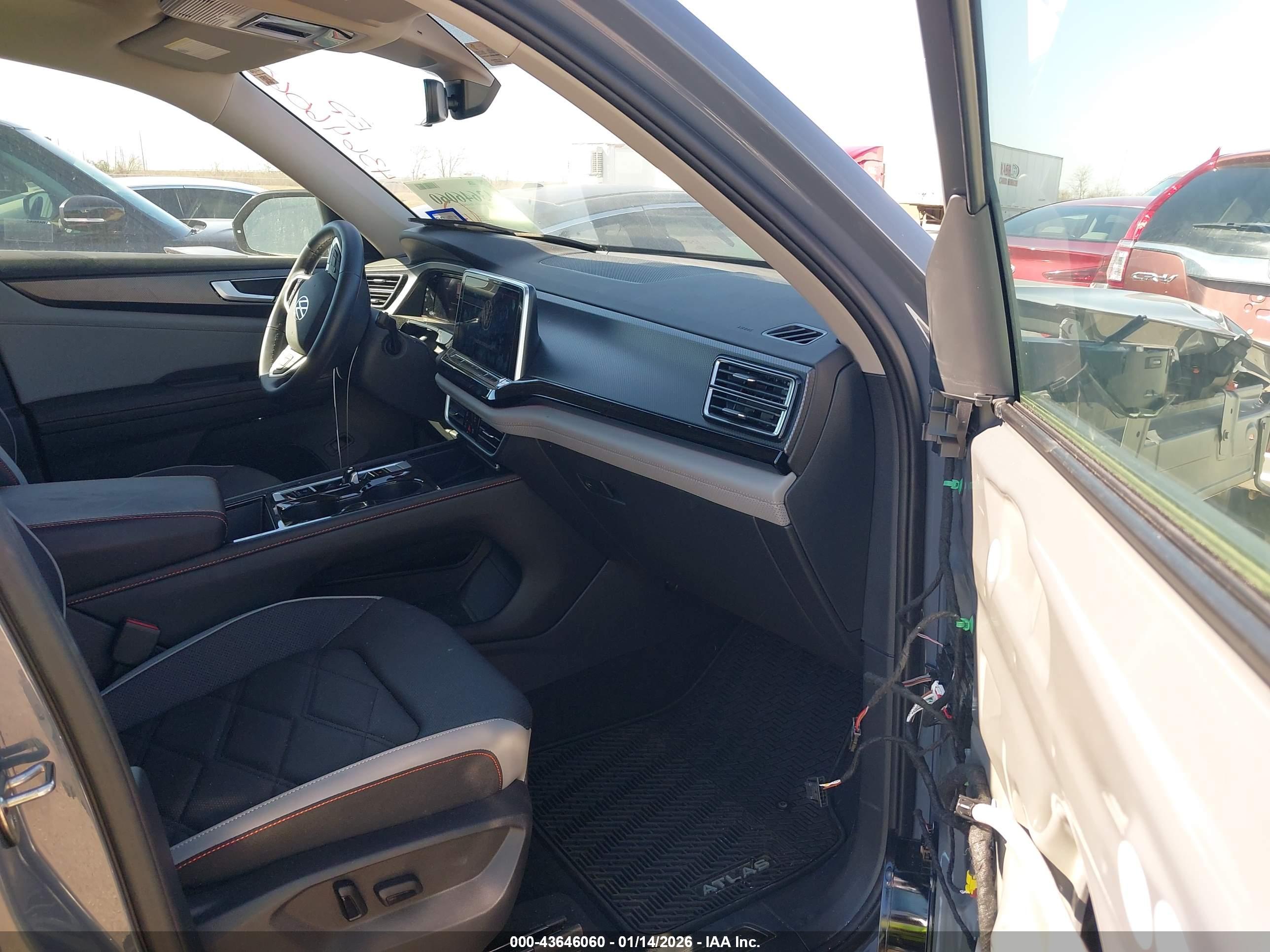VOLKSWAGEN ATLAS image 5