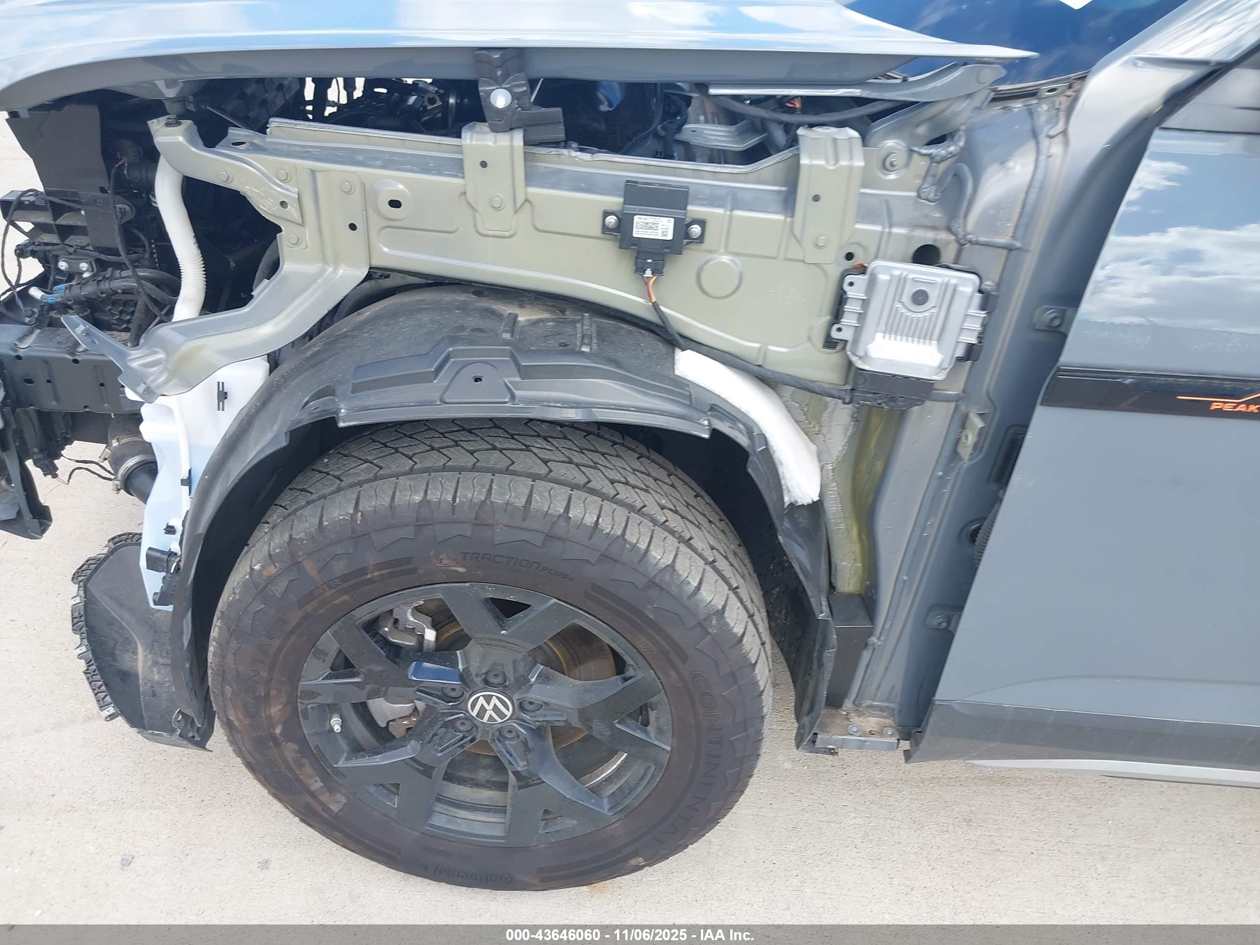 VOLKSWAGEN ATLAS image 6