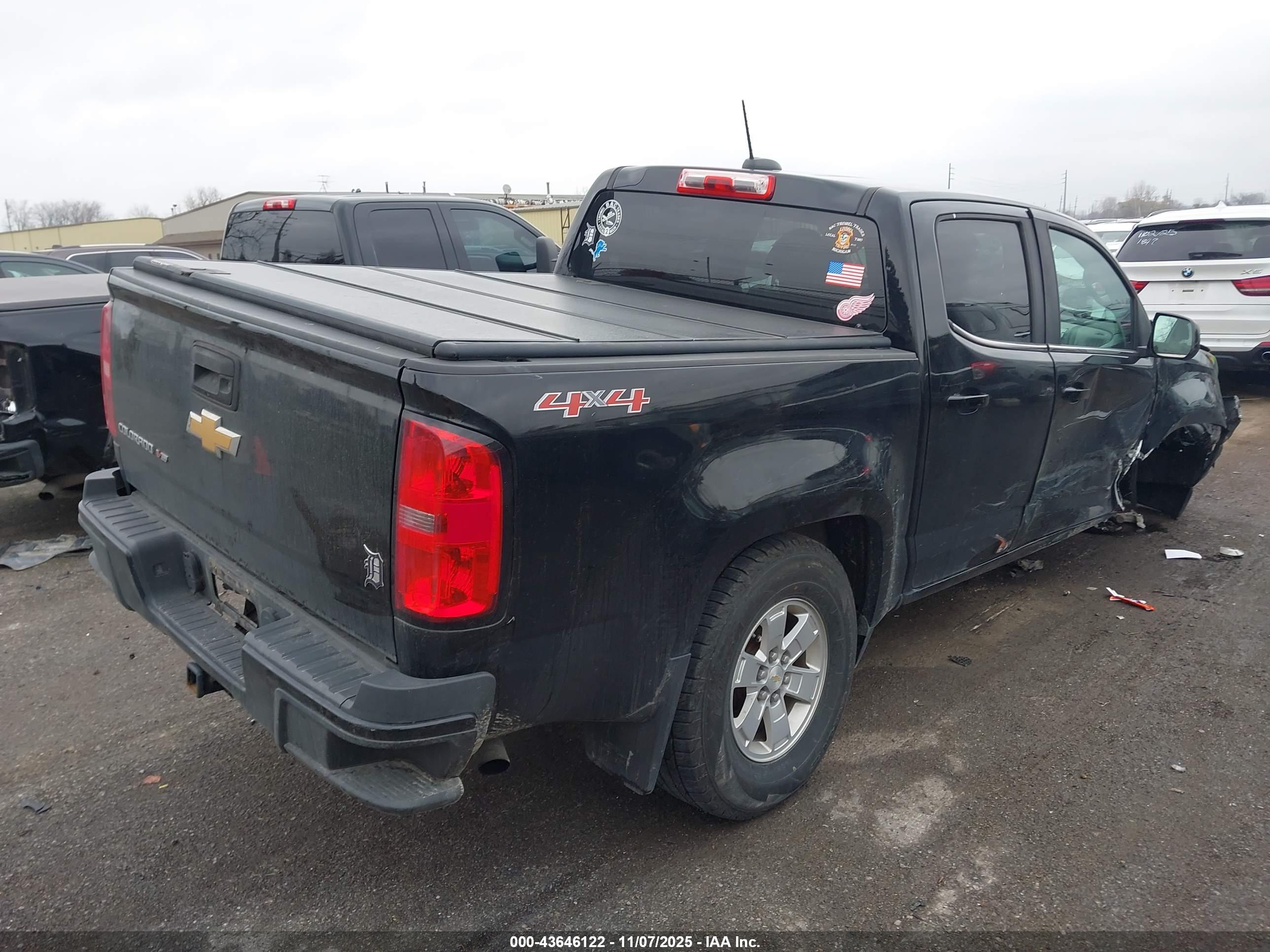 CHEVROLET COLORADO image 4