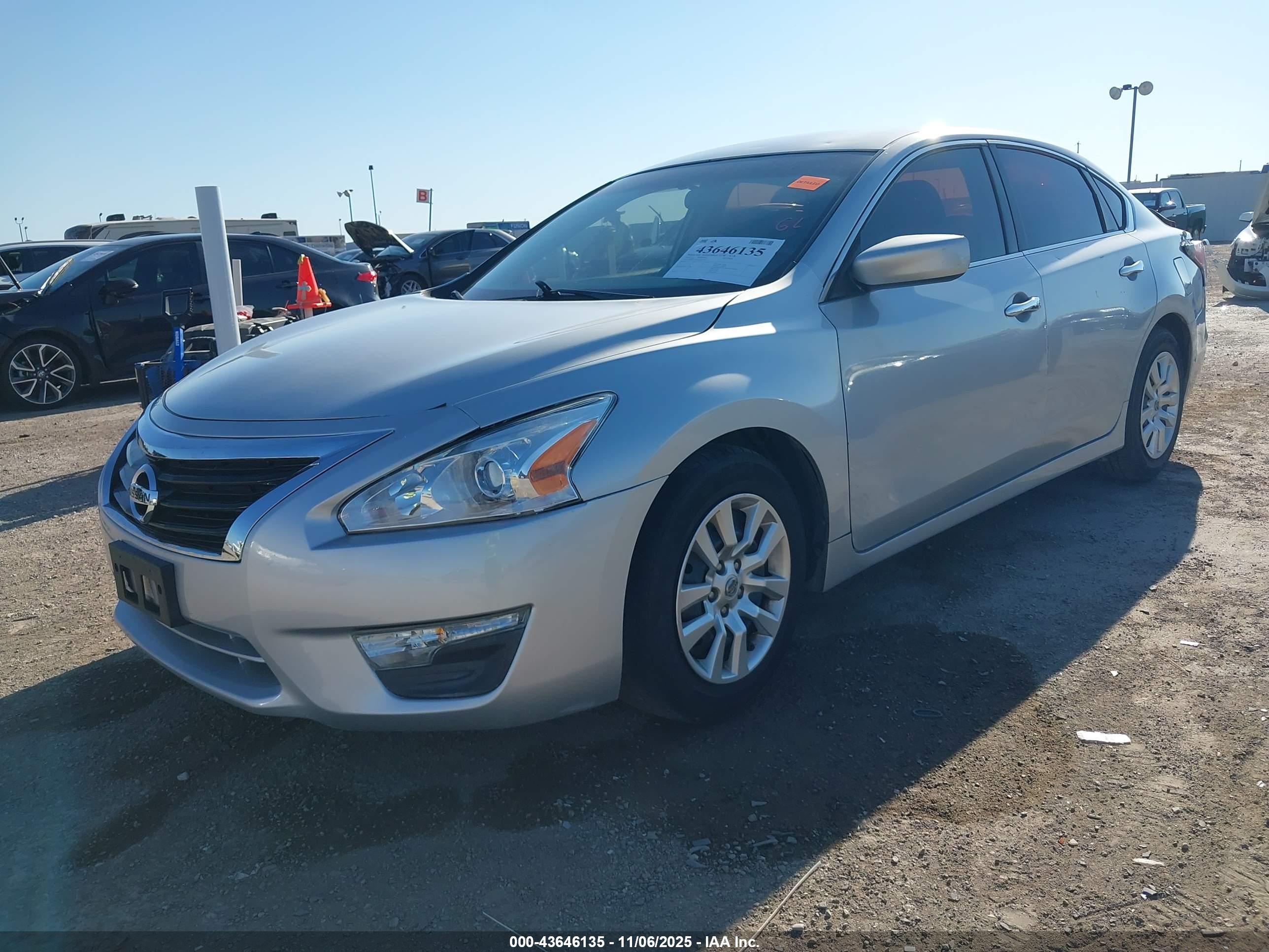 NISSAN ALTIMA image 2