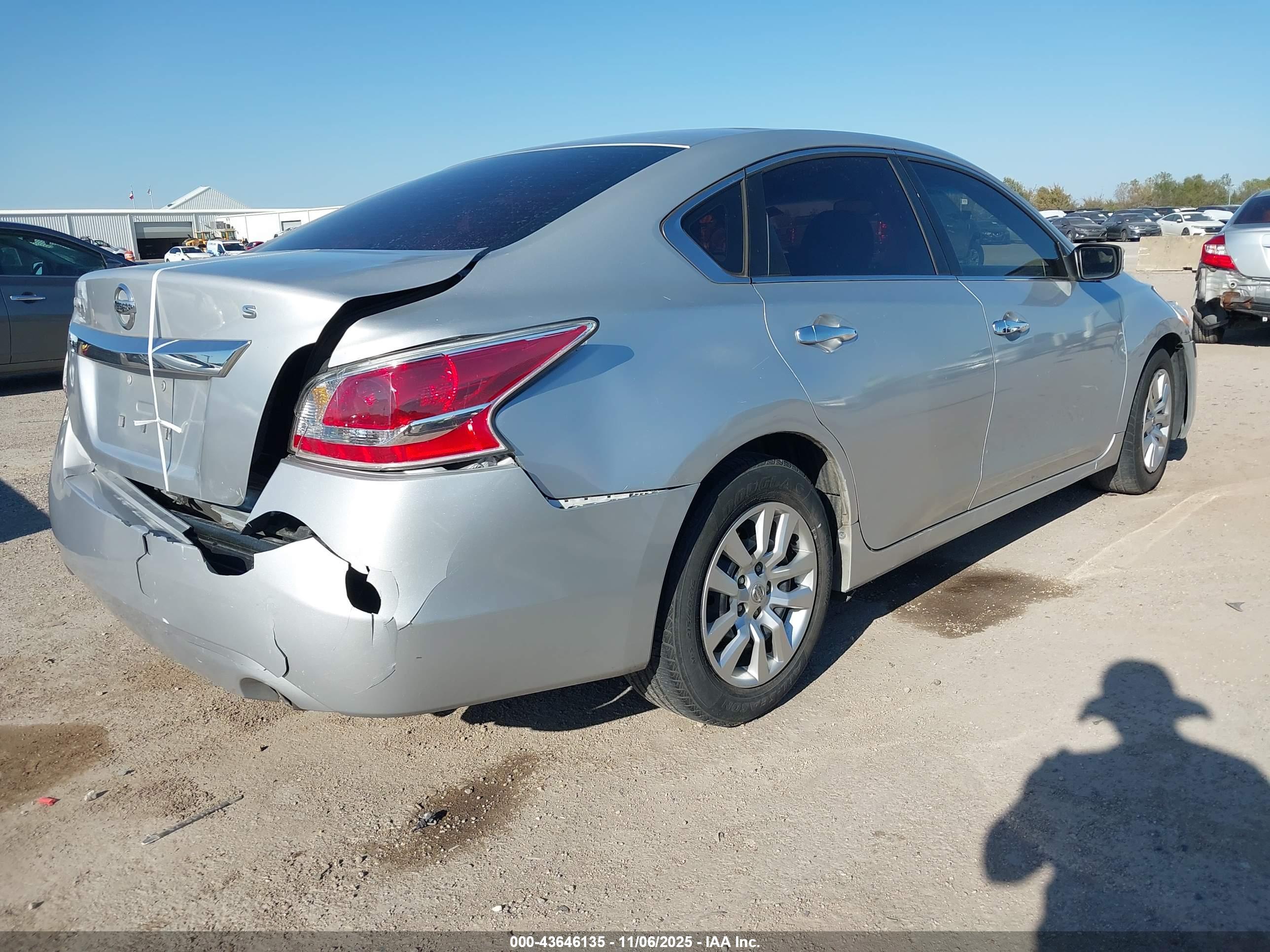 NISSAN ALTIMA image 4