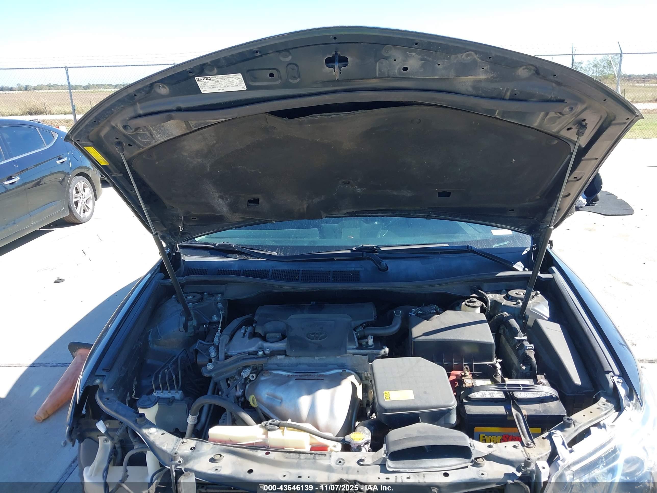 TOYOTA CAMRY image 10