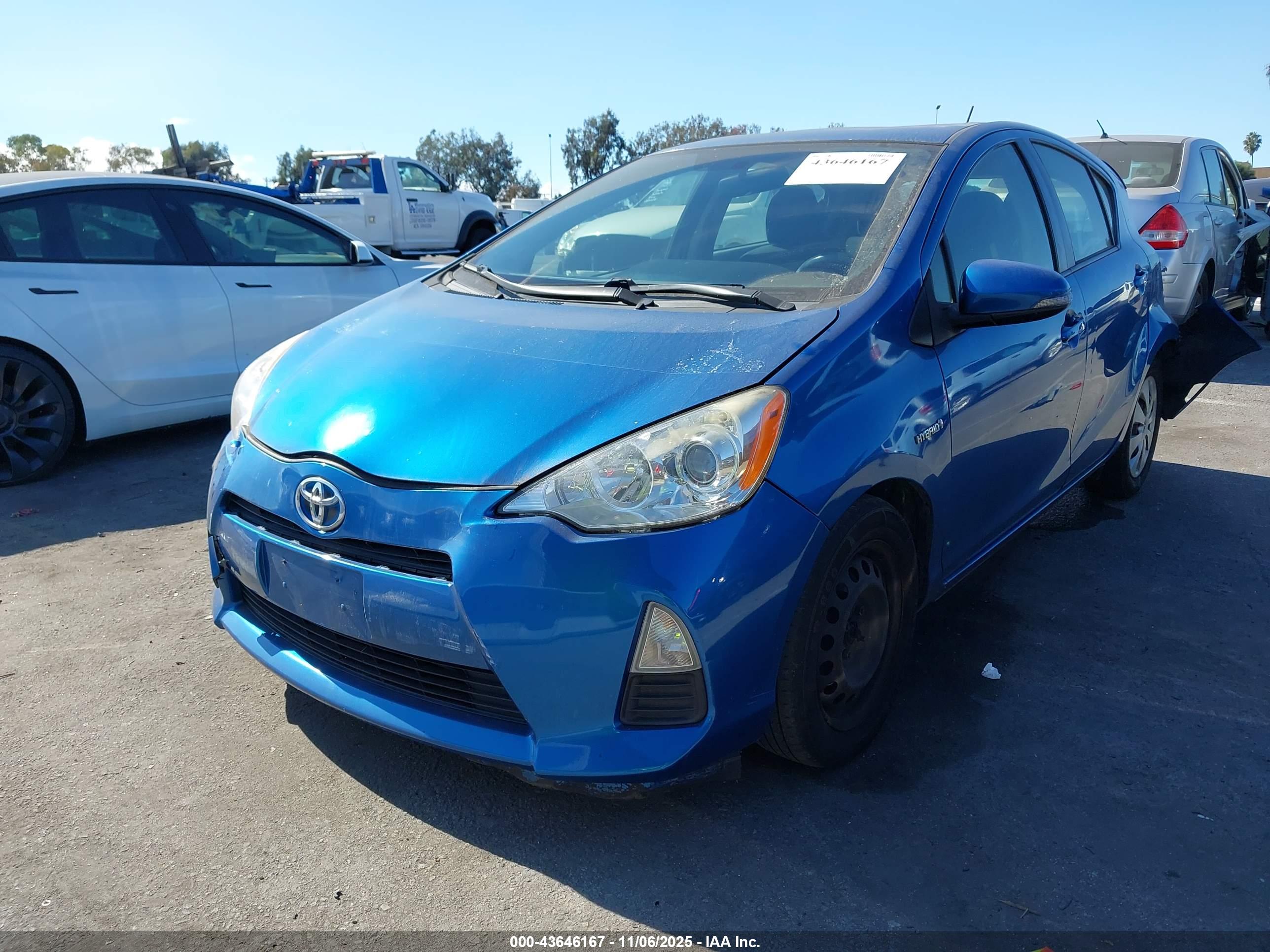 TOYOTA PRIUS image 2