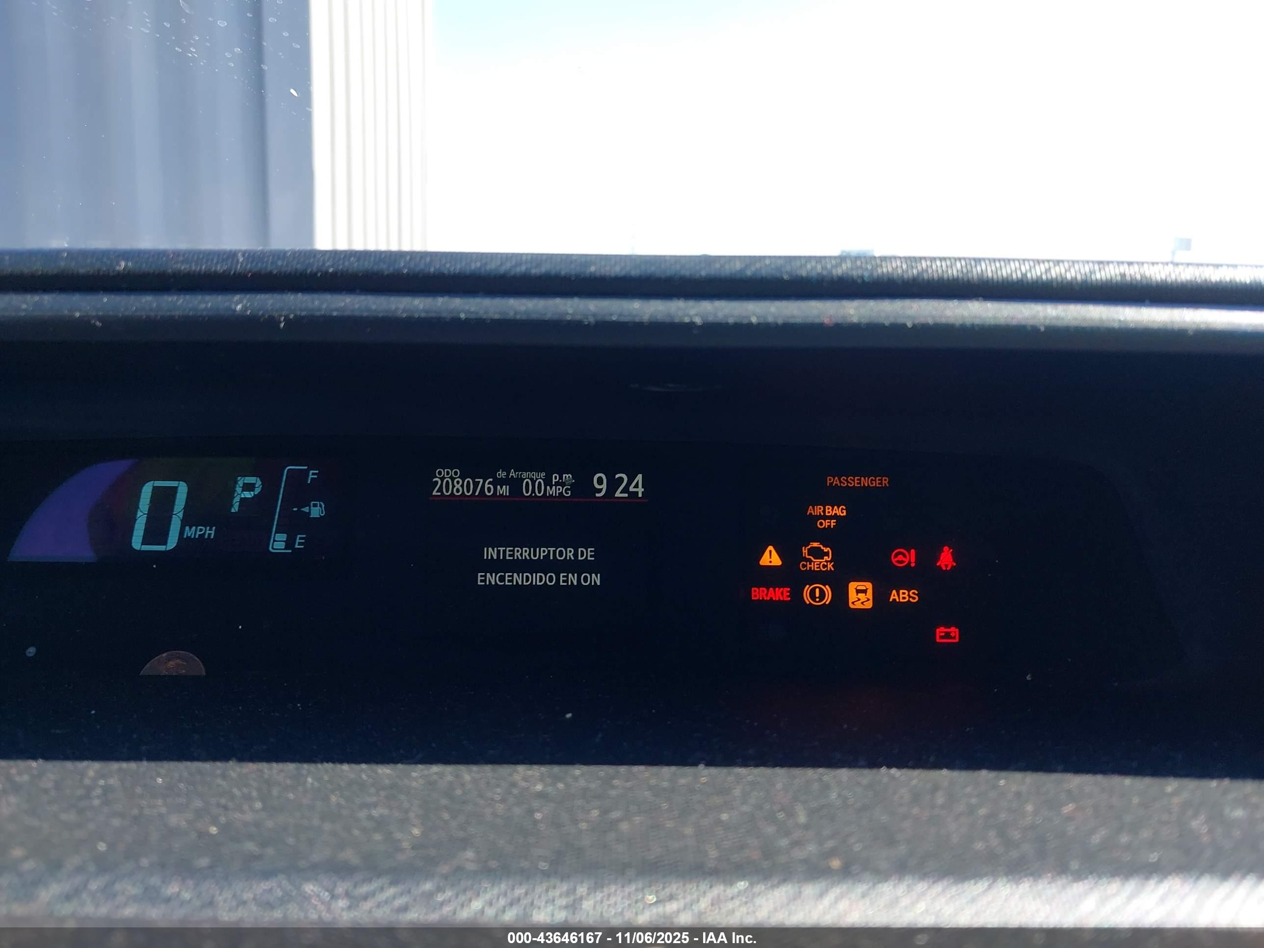 TOYOTA PRIUS image 7