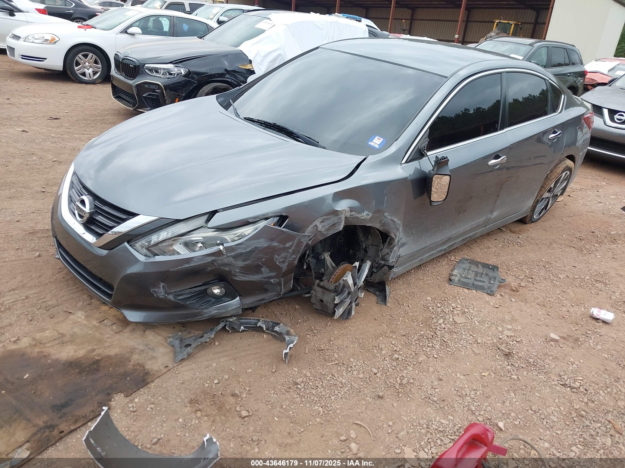 NISSAN ALTIMA image 2
