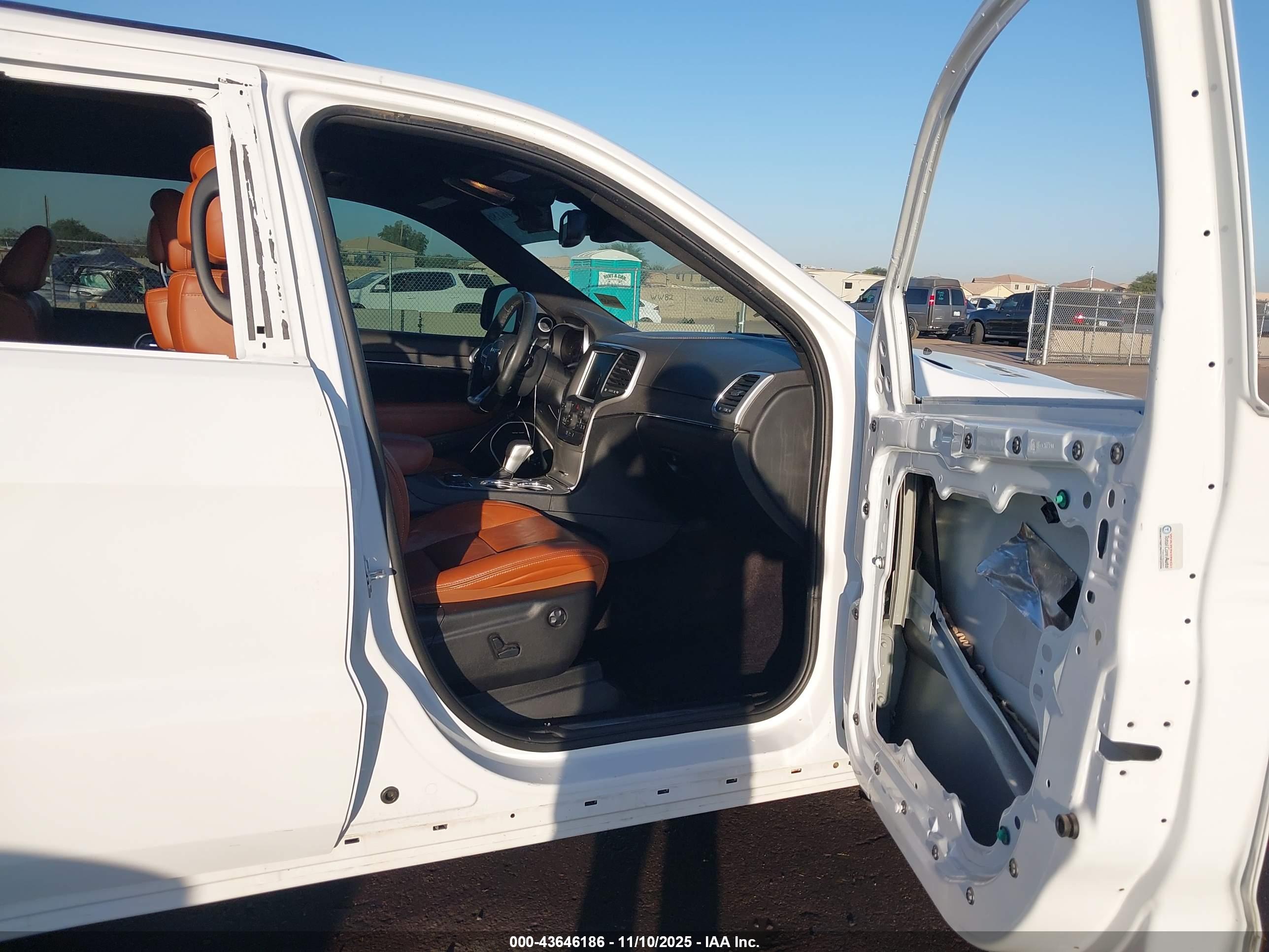 JEEP GRAND image 5
