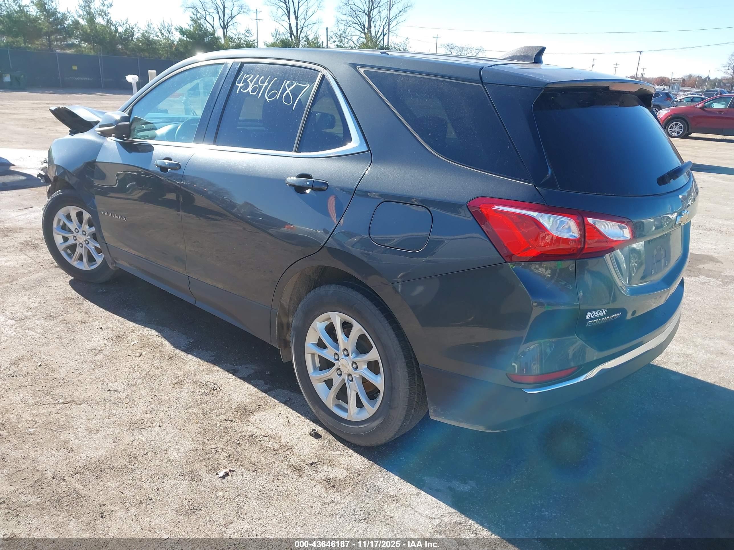 CHEVROLET EQUINOX image 3