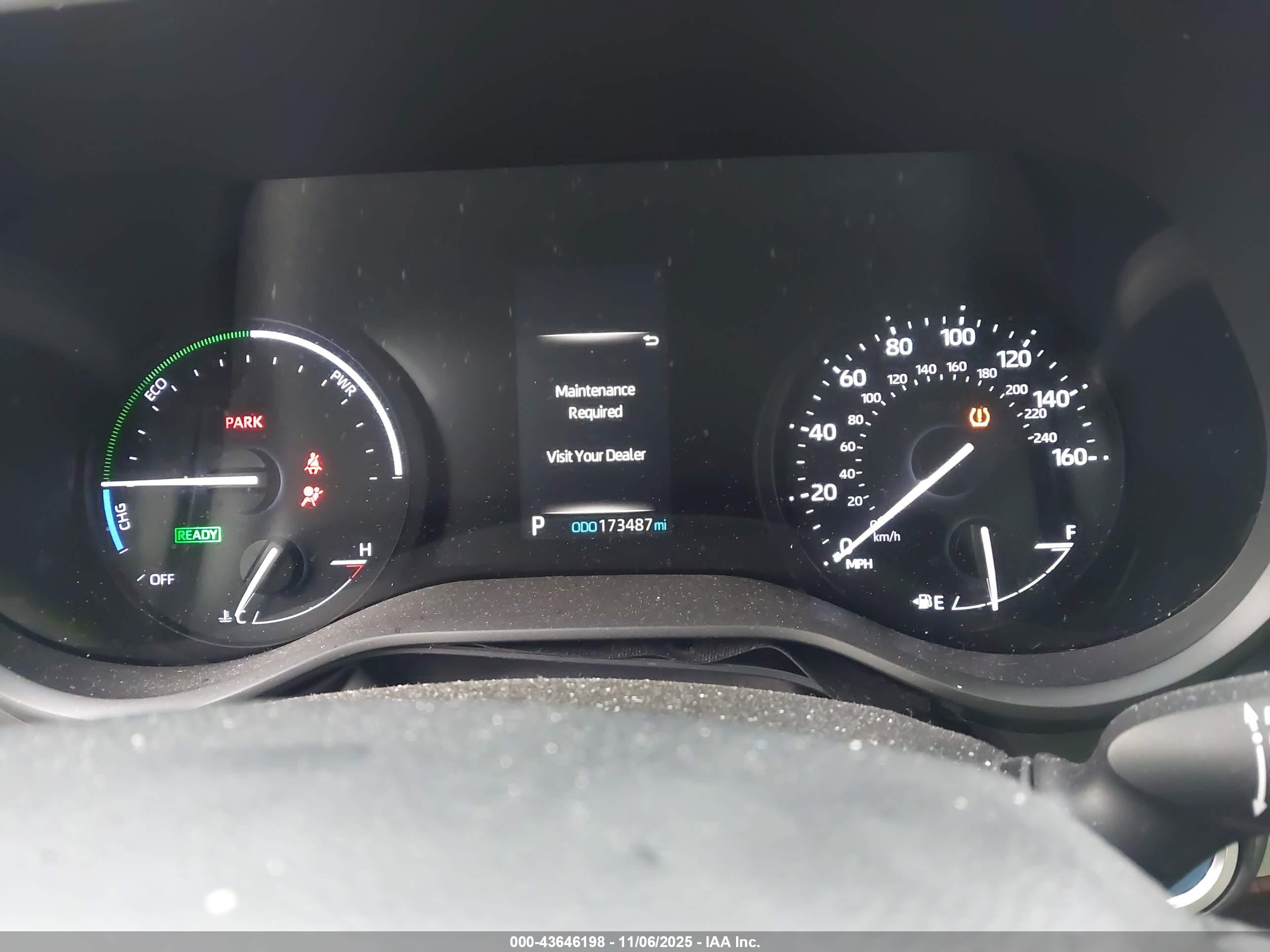 TOYOTA SIENNA image 7