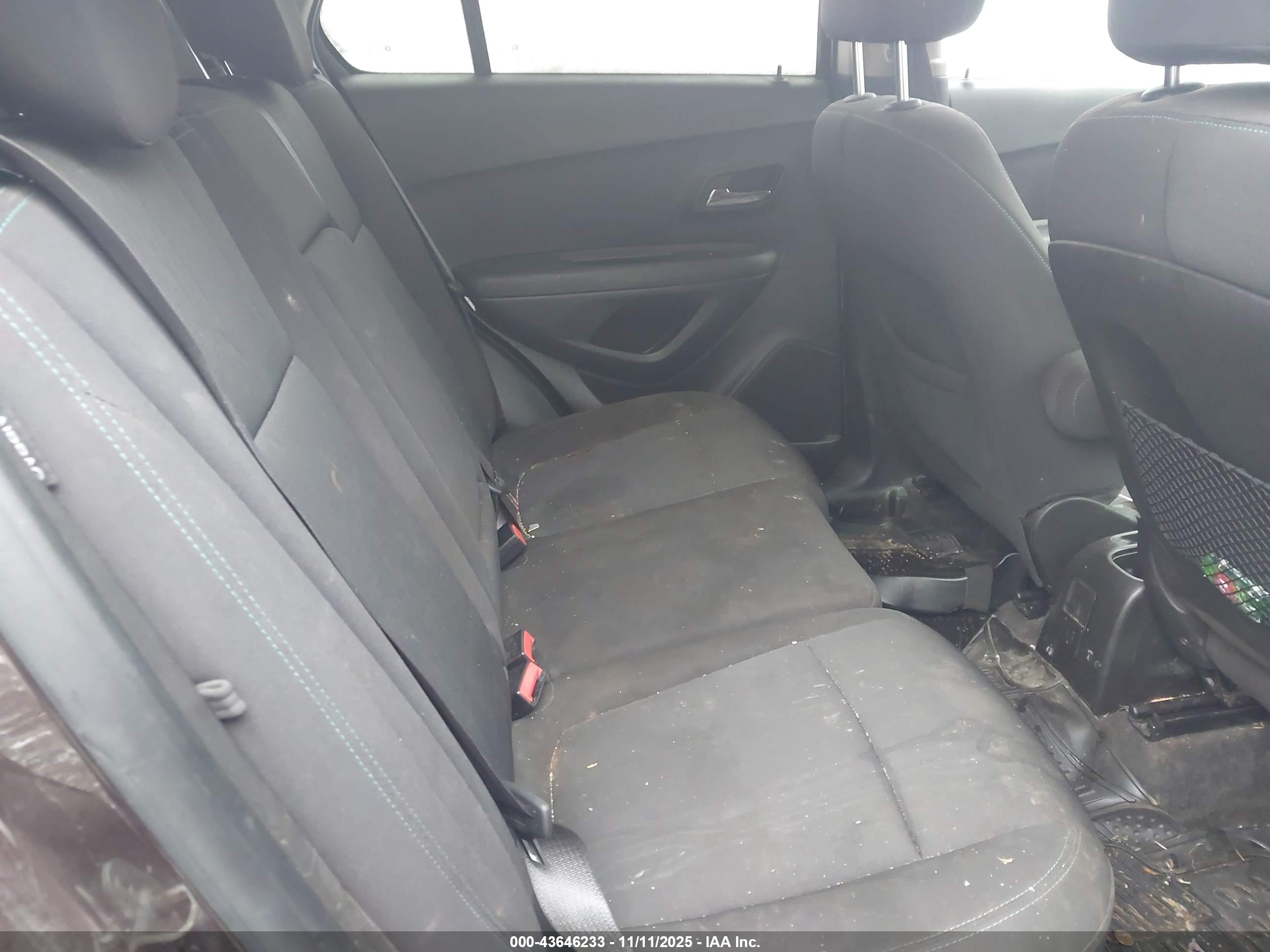 CHEVROLET TRAX image 8