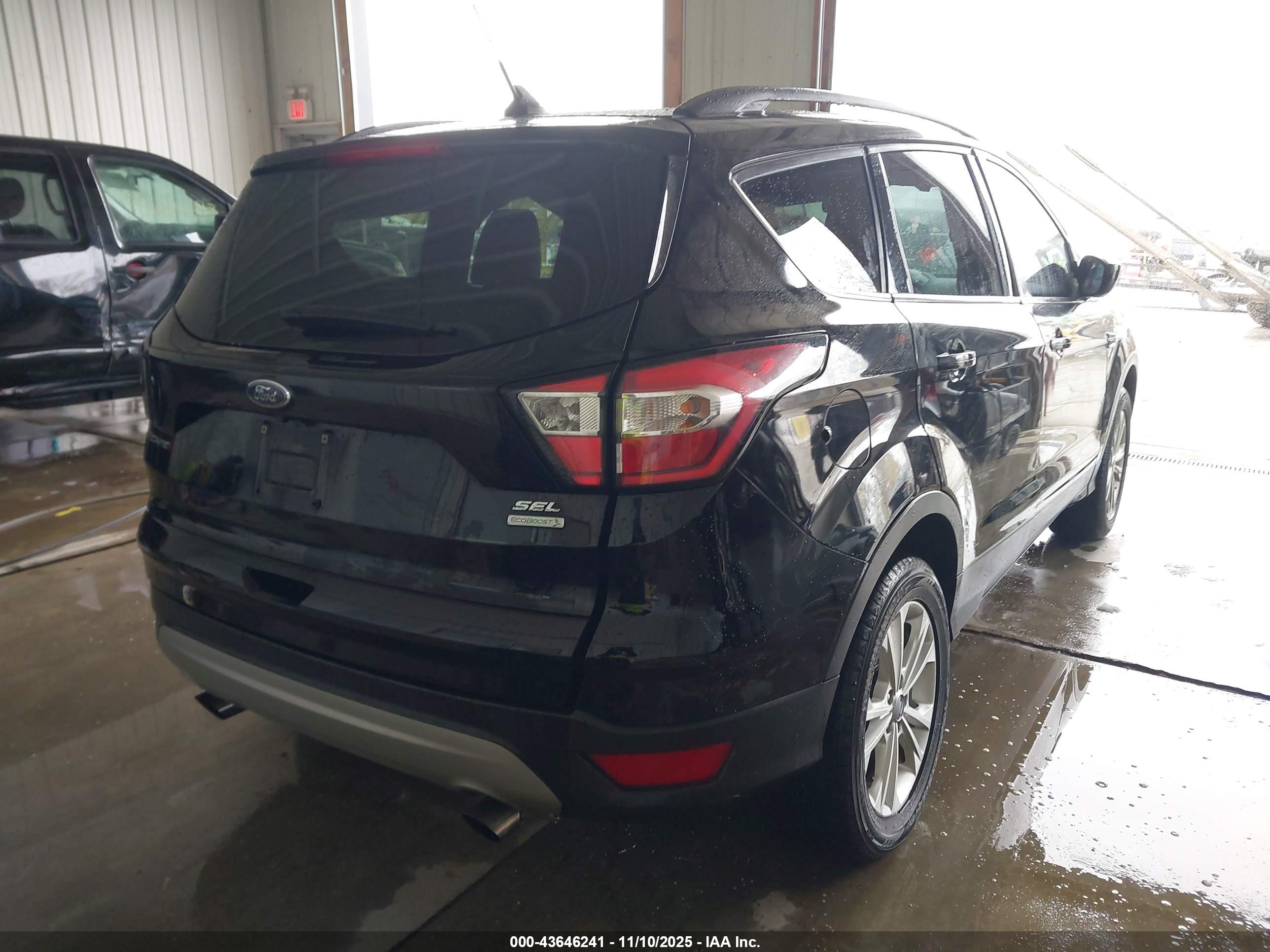FORD ESCAPE image 4