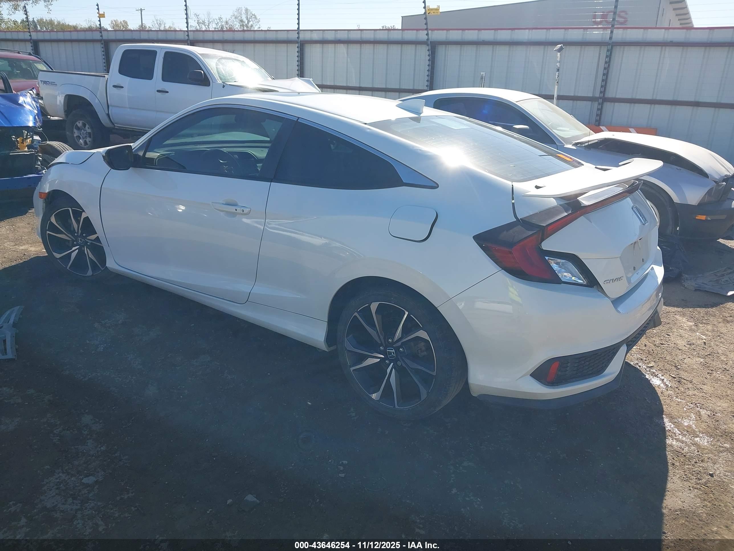 HONDA CIVIC image 3
