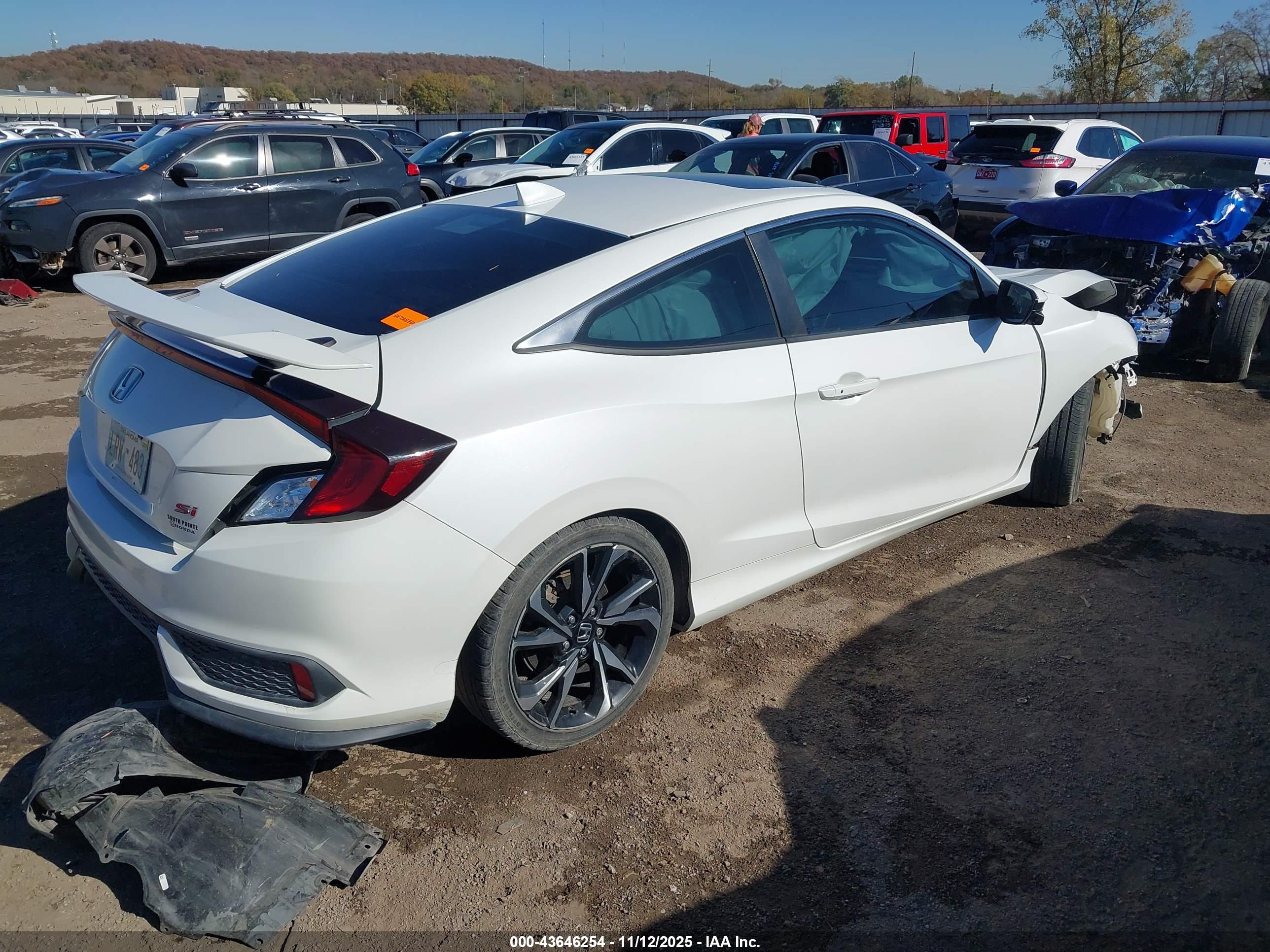 HONDA CIVIC image 4
