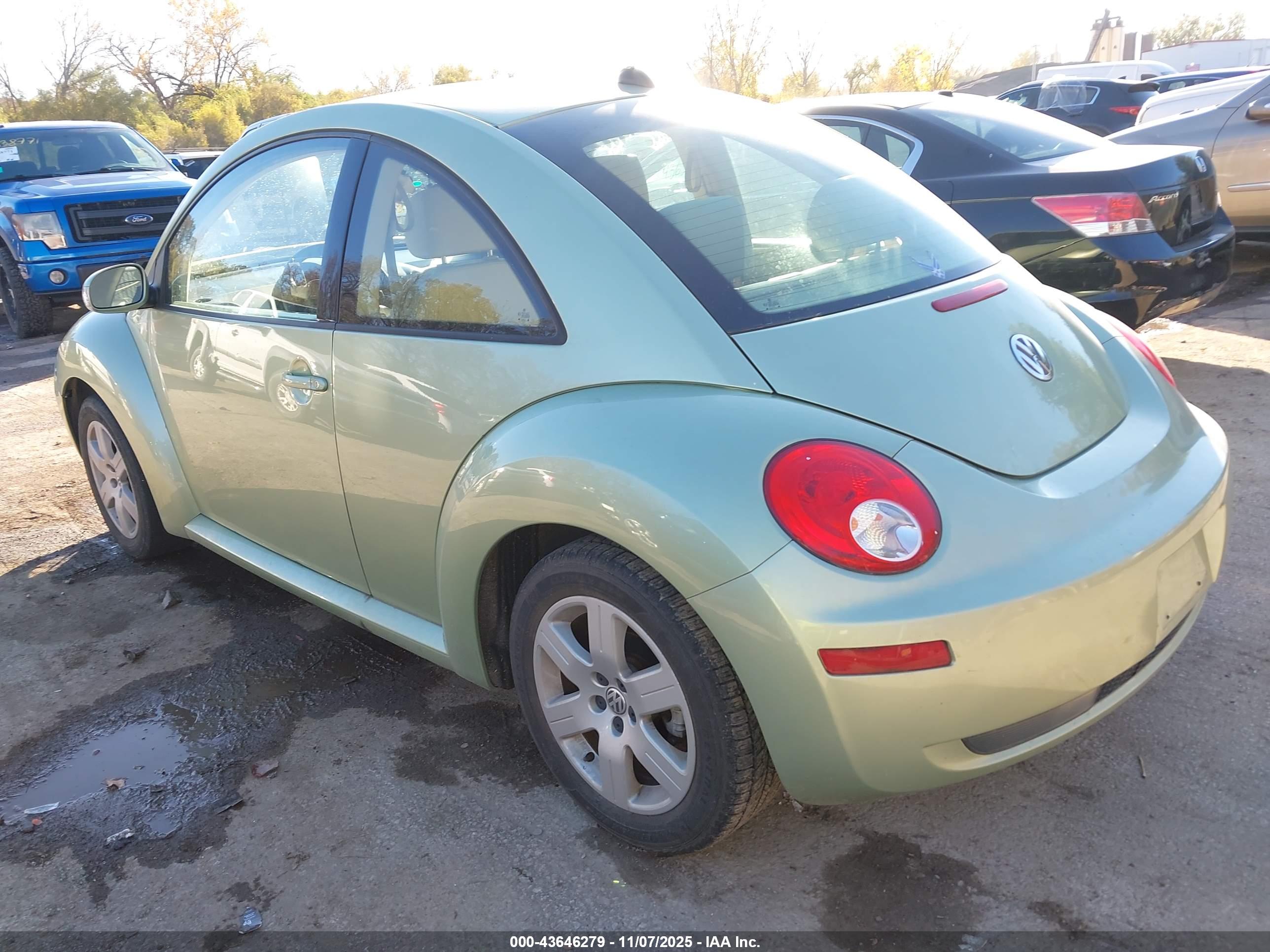 VOLKSWAGEN NEW image 3