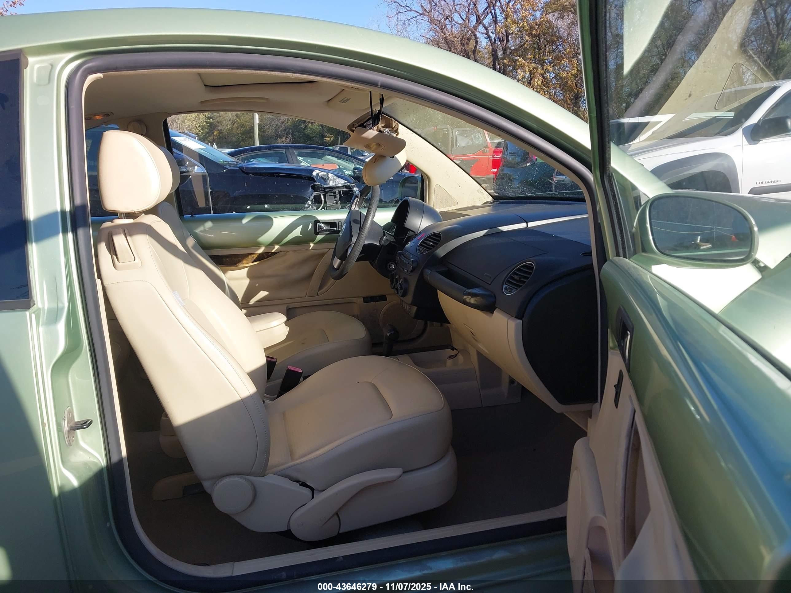 VOLKSWAGEN NEW image 5