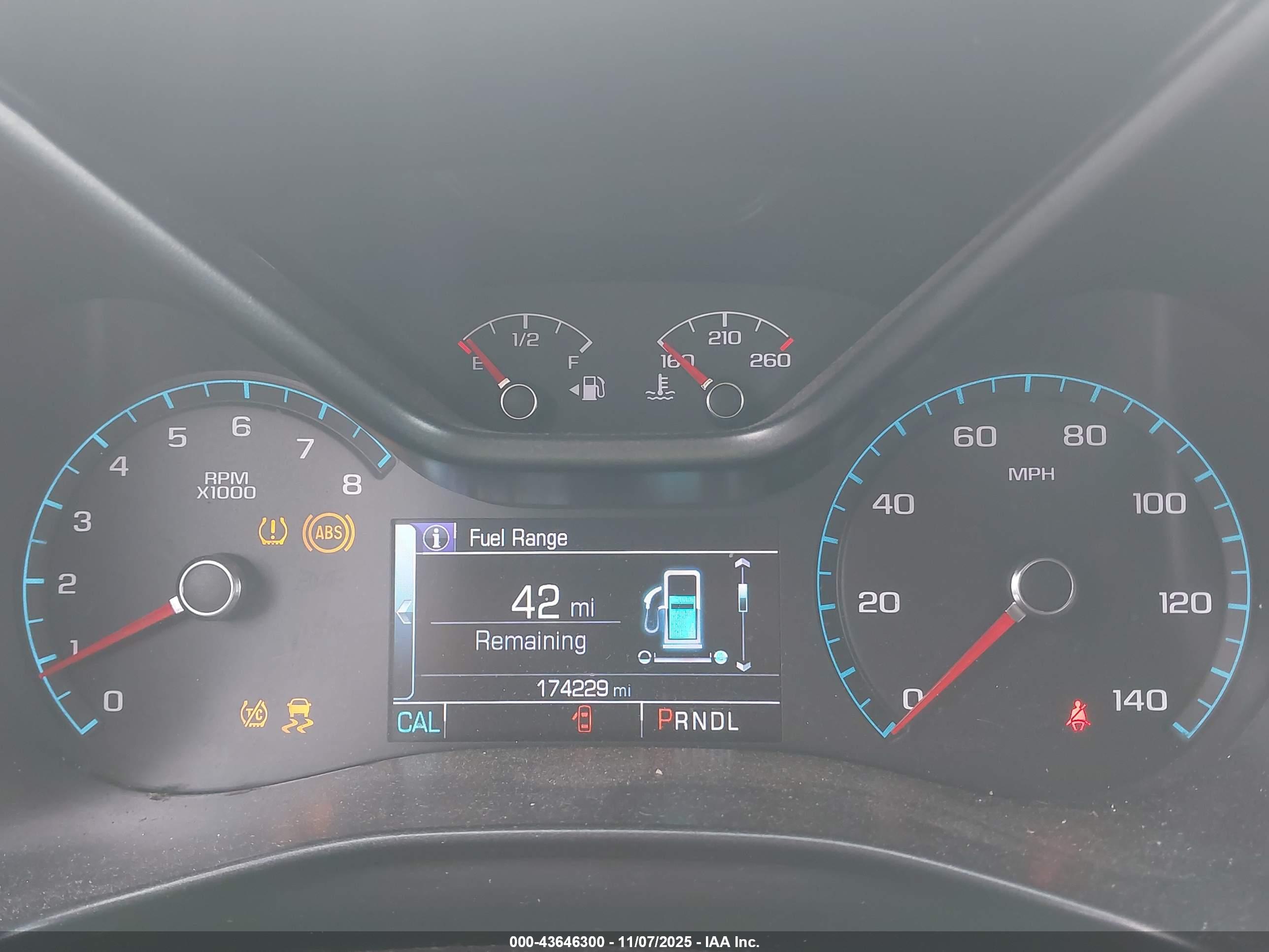 CHEVROLET COLORADO image 7