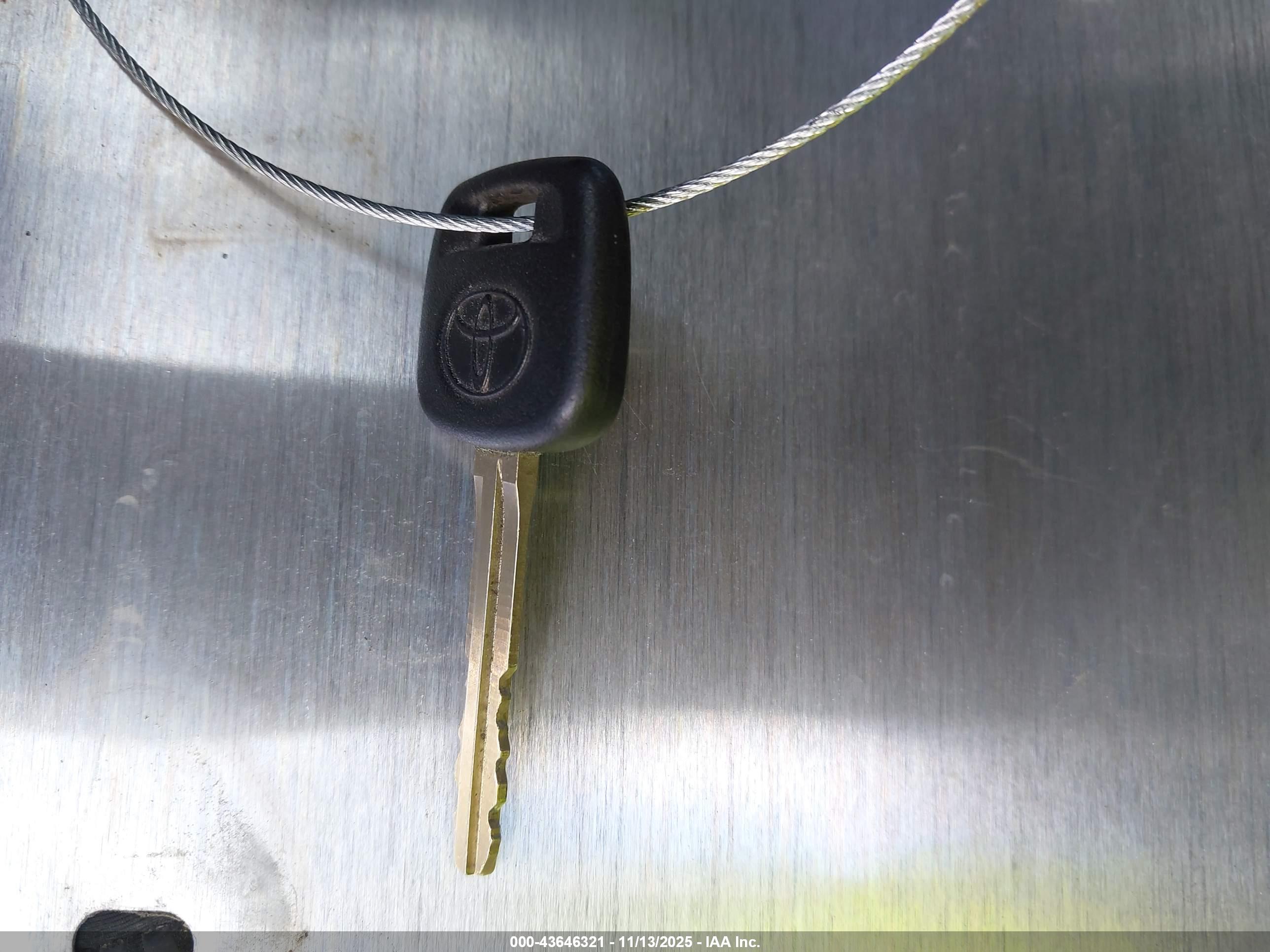 TOYOTA TACOMA image 11