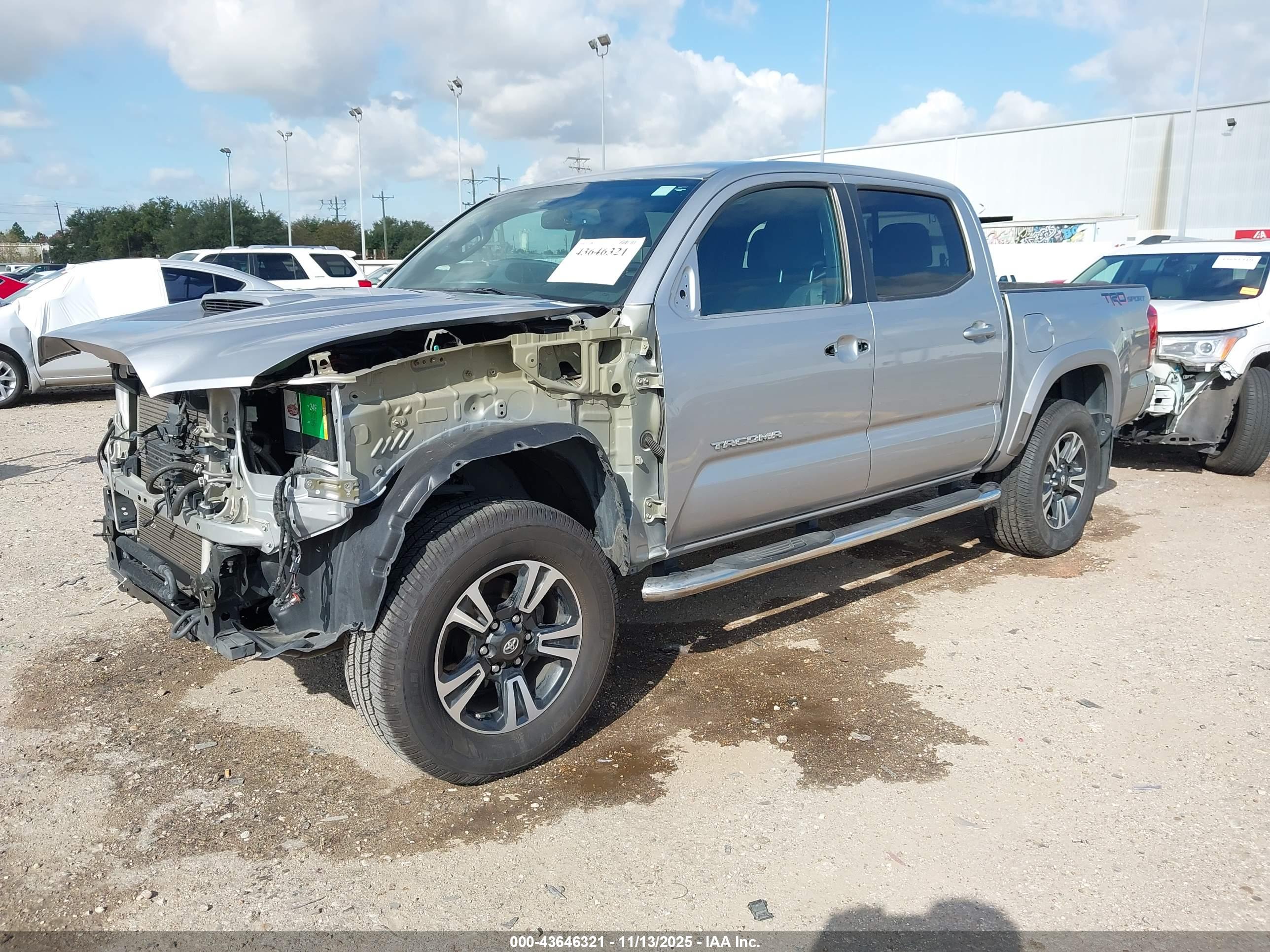 TOYOTA TACOMA image 2