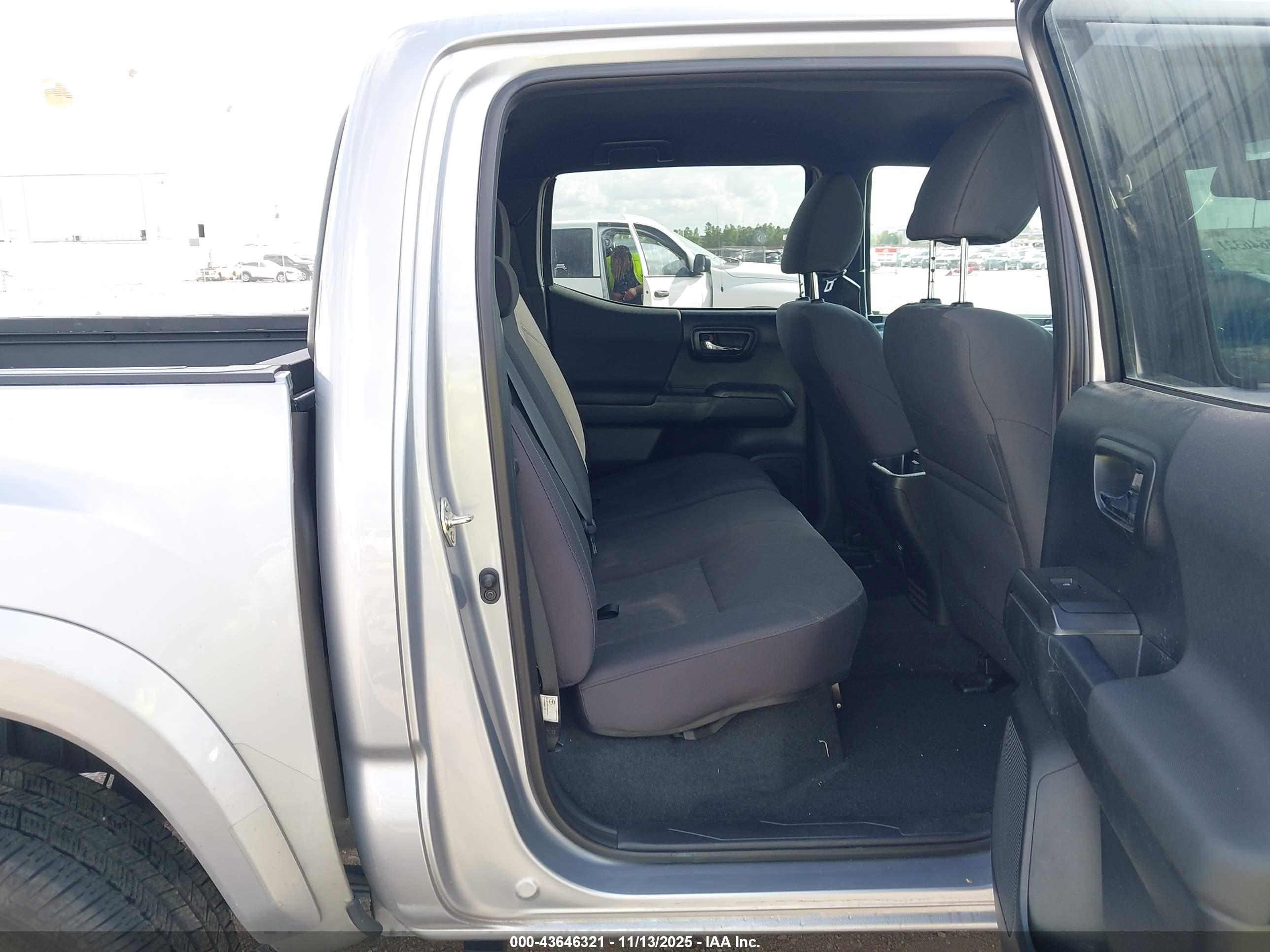 TOYOTA TACOMA image 8