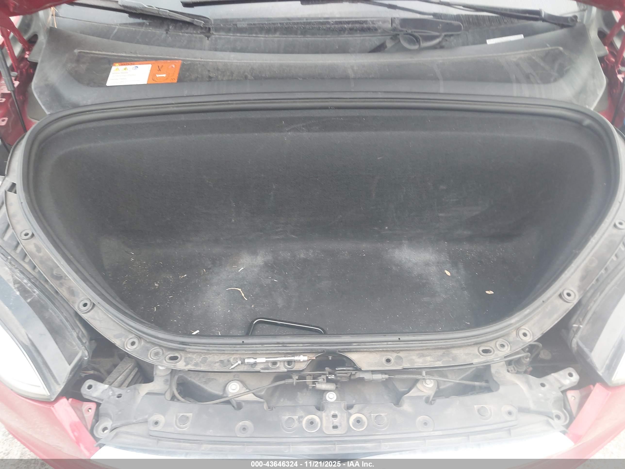 TESLA MODEL image 10