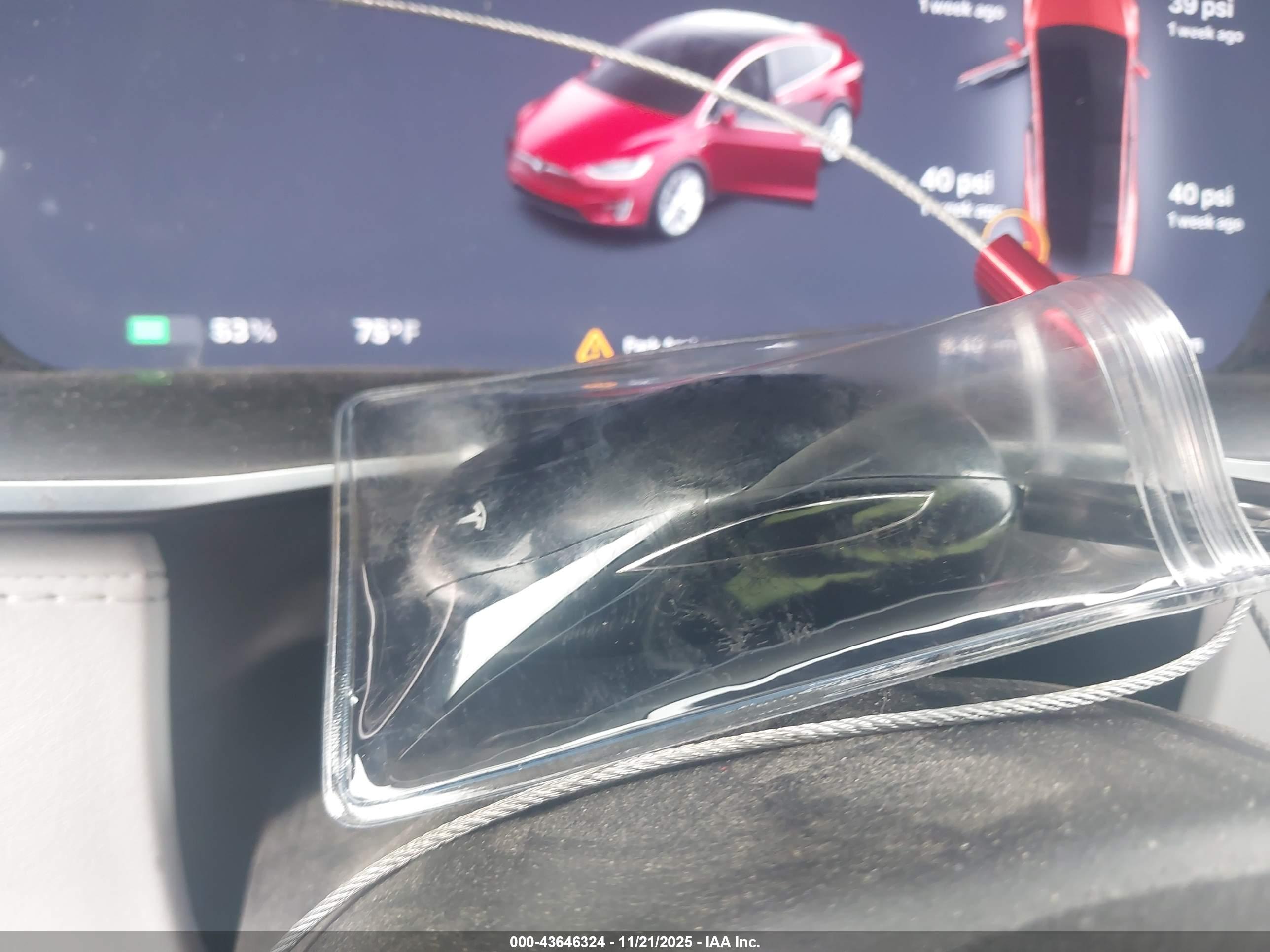 TESLA MODEL image 11