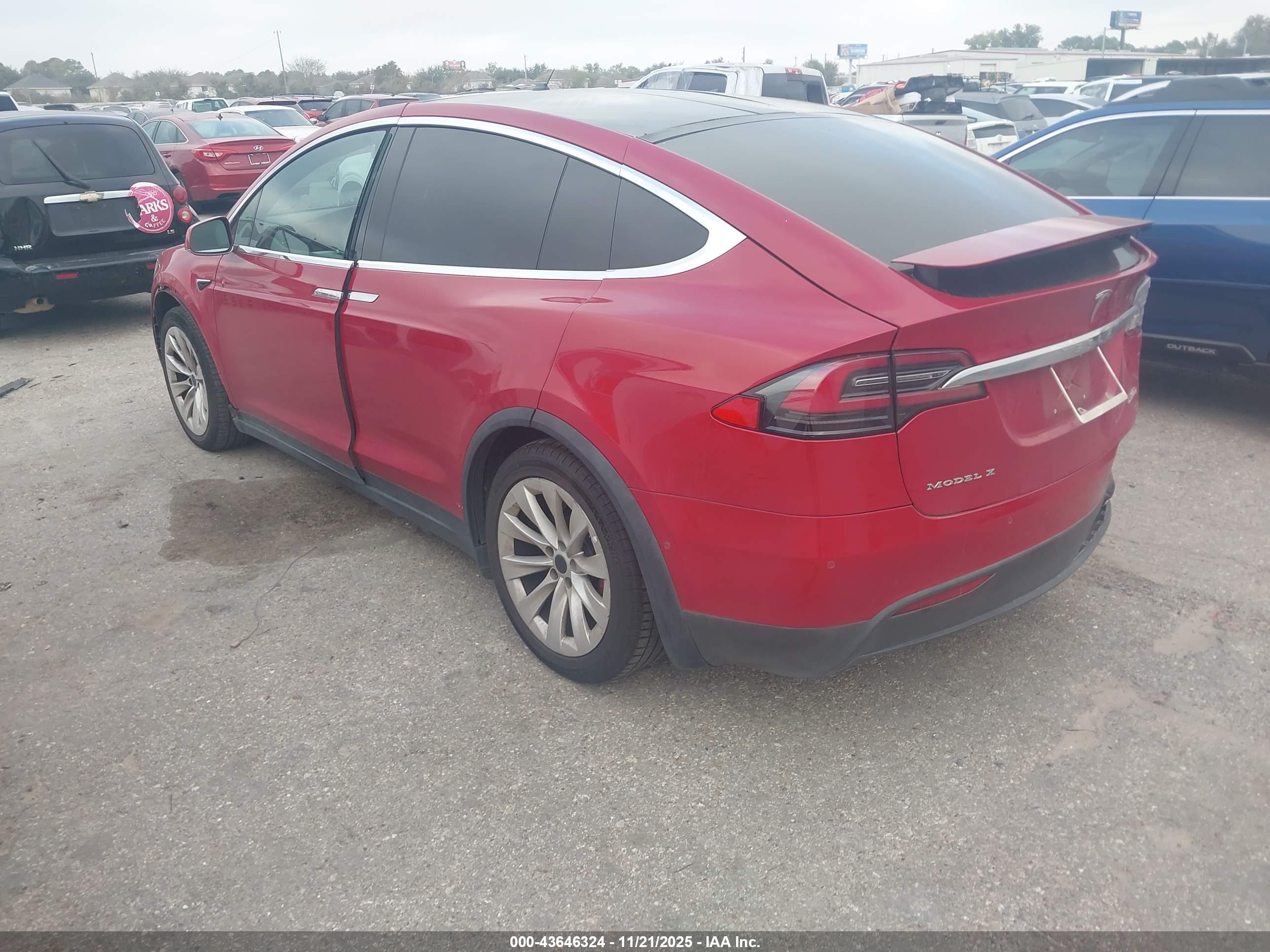 TESLA MODEL image 3