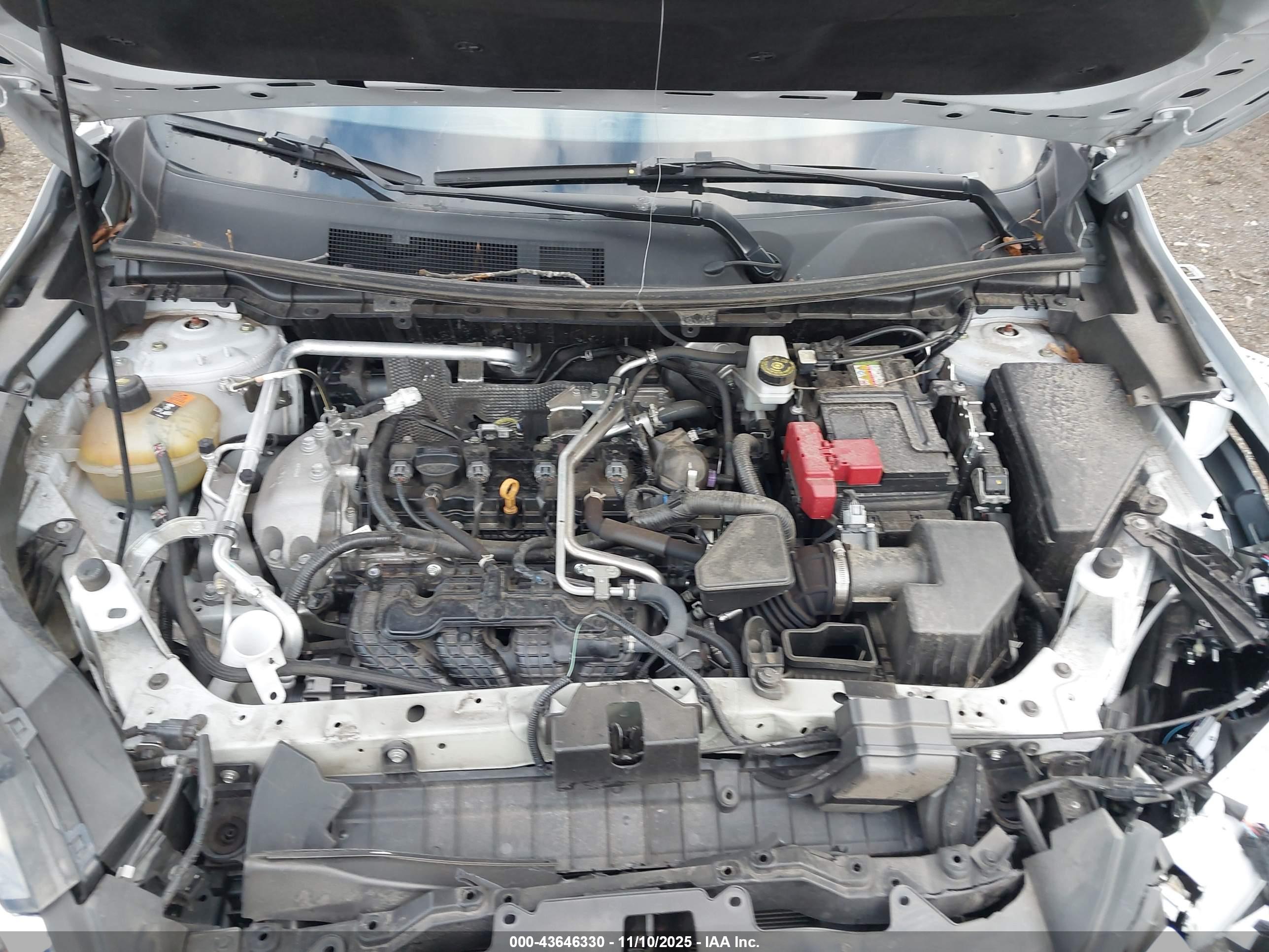 MITSUBISHI OUTLANDER image 10