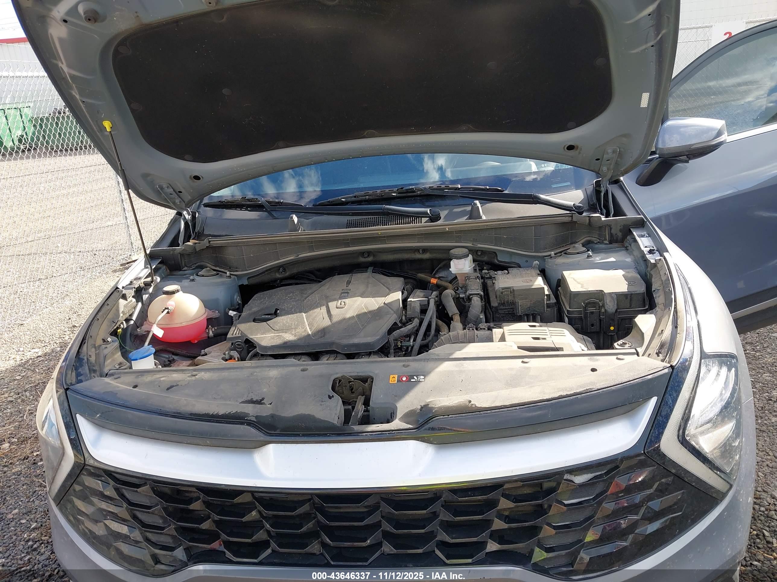 KIA SPORTAGE image 10