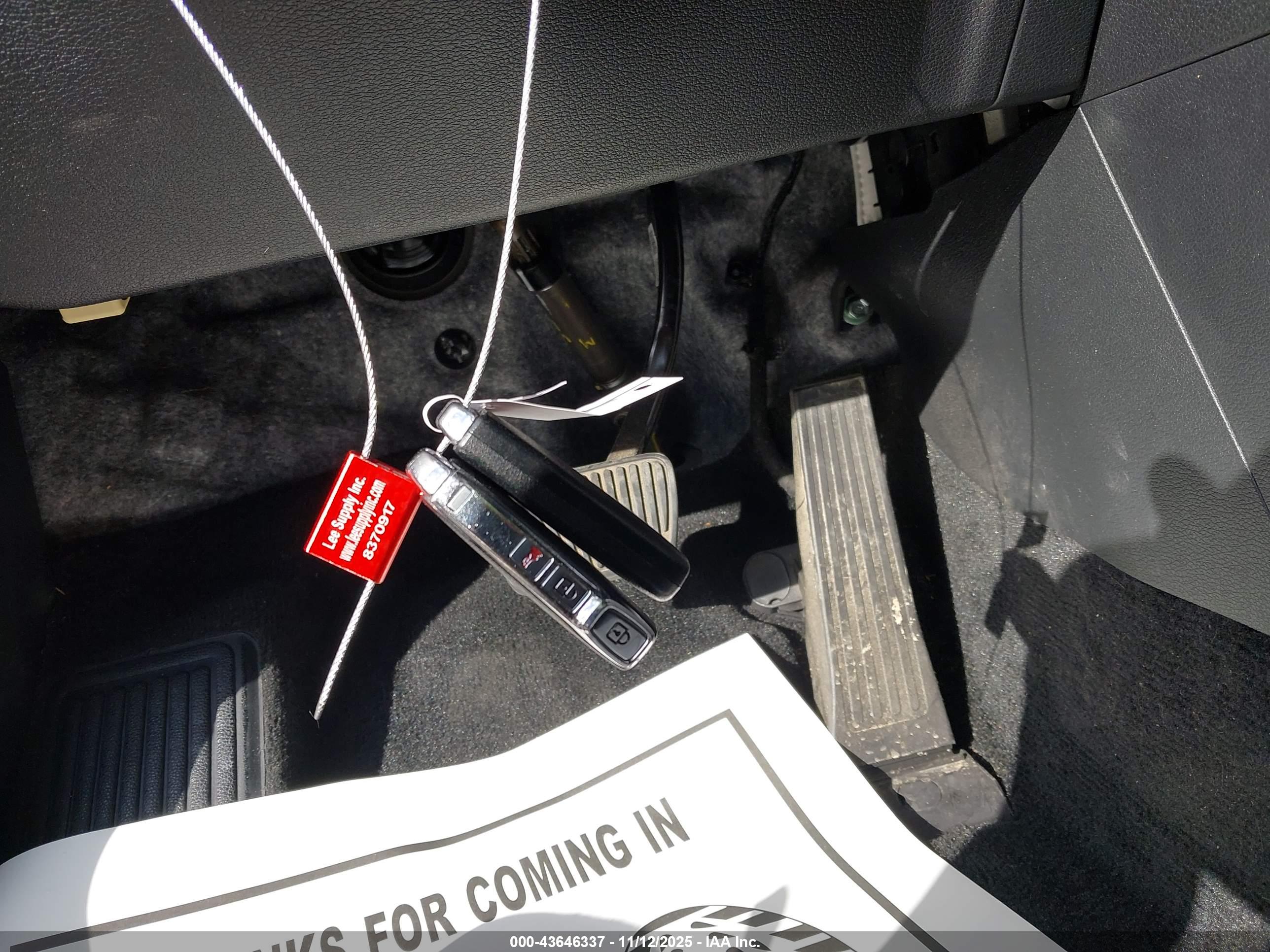 KIA SPORTAGE image 11